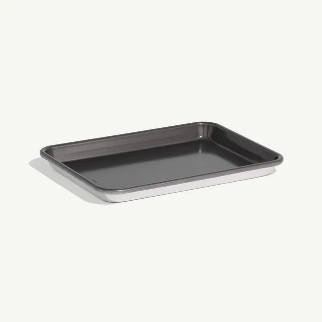 made-in-sheet-pan-professional-grade-non-stick-aluminum-half-sheet-baking-pan image 1
