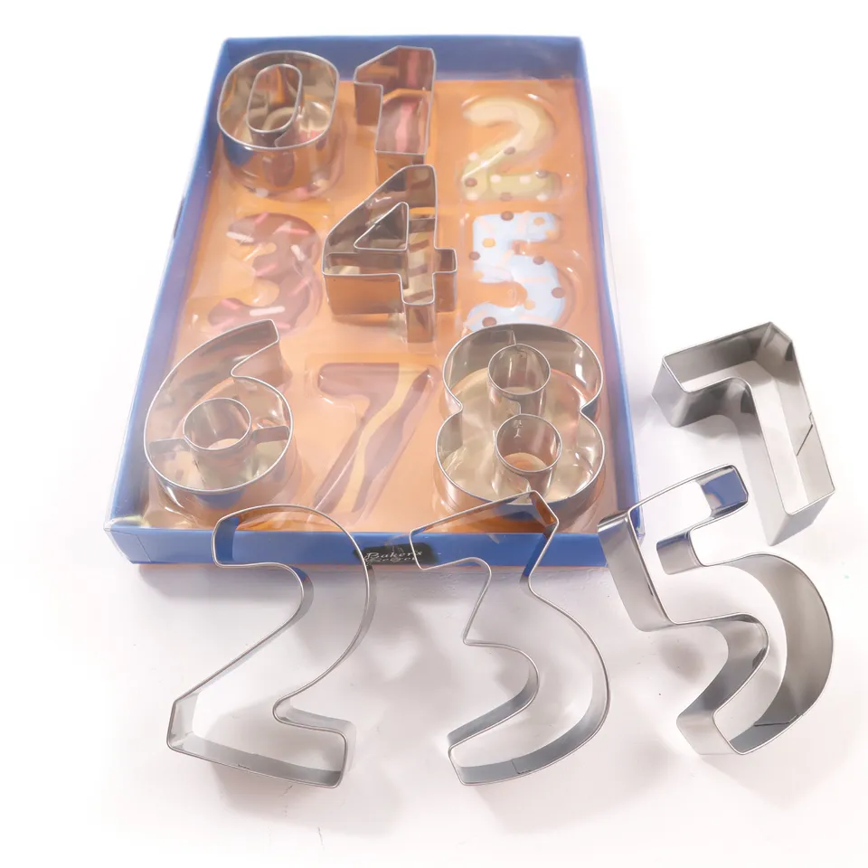 baker-s-secret-numeral-cookie-cutter-set-stainless-steel-numbers-0-9 image 1