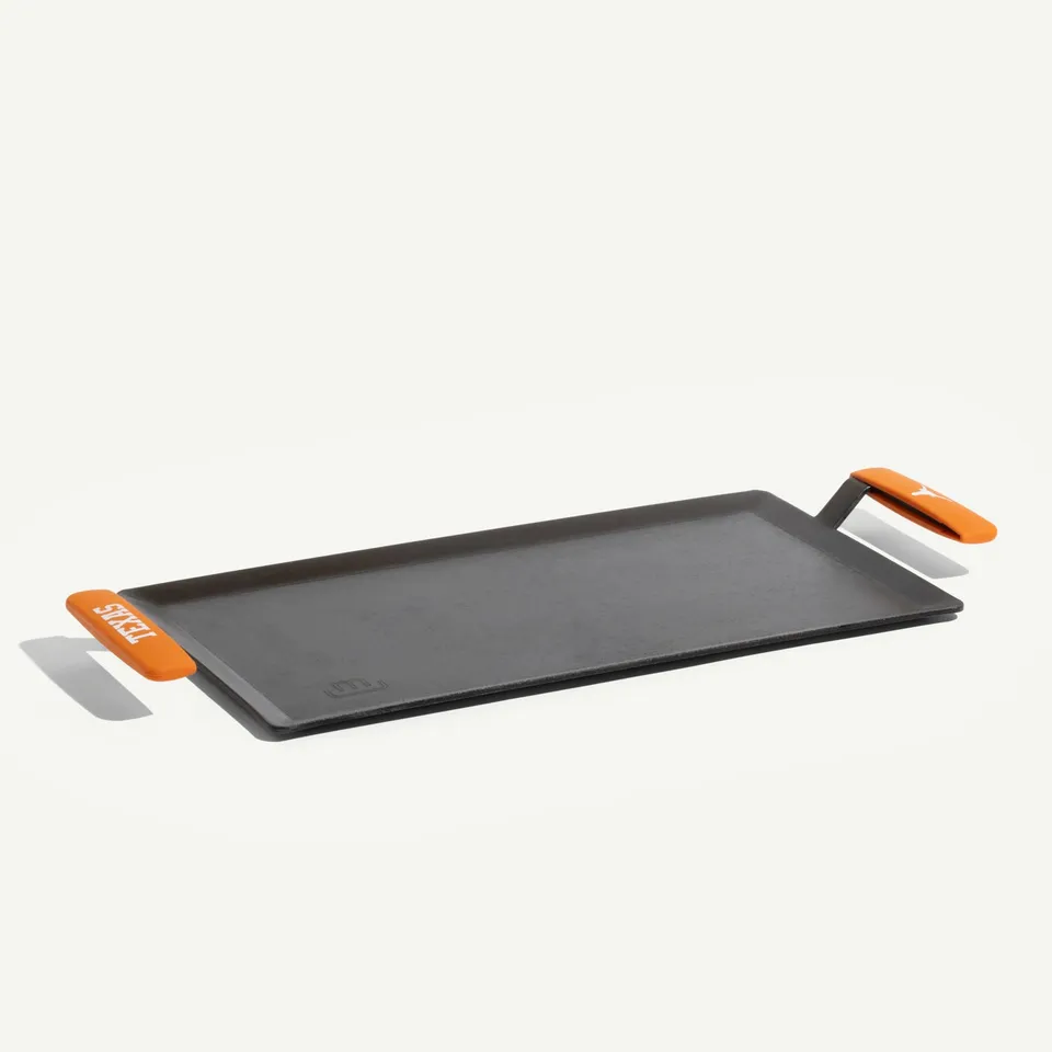 made-in-carbon-steel-griddle-with-university-of-texas-longhorns-silicone-handle- image 1