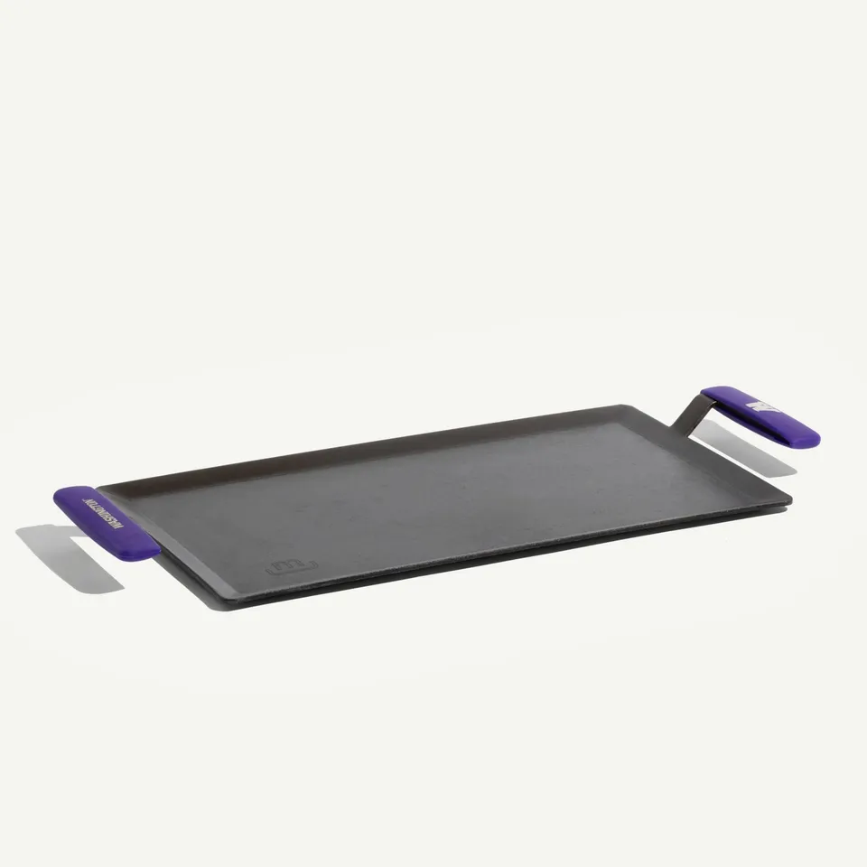 made-in-griddle-with-university-of-washington-sleeves-4mm-carbon-steel-stovetop- image 1