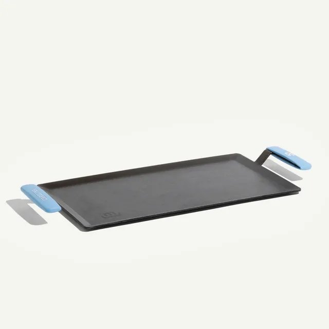 made-in-carbon-steel-griddle-with-university-of-north-carolina-tar-heels-silicon image 1
