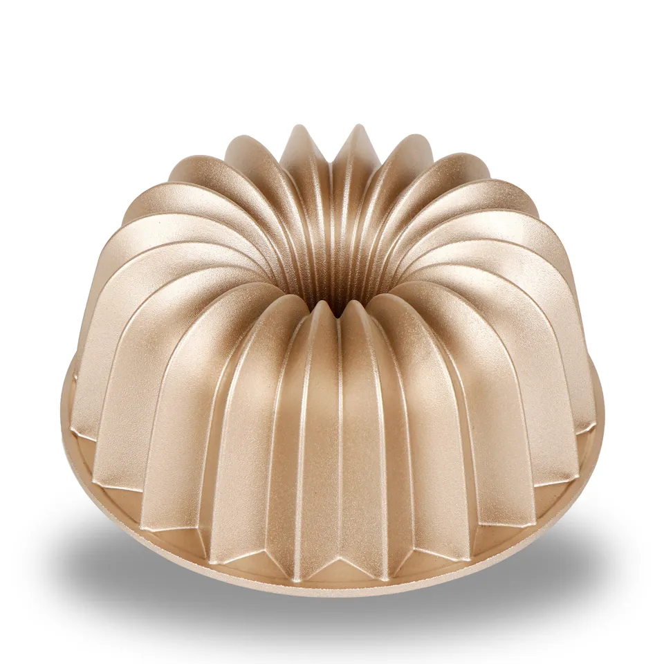 baker-s-secret-french-wreath-9-non-stick-cast-aluminum-fluted-tube-pan-9-7-cup image 1