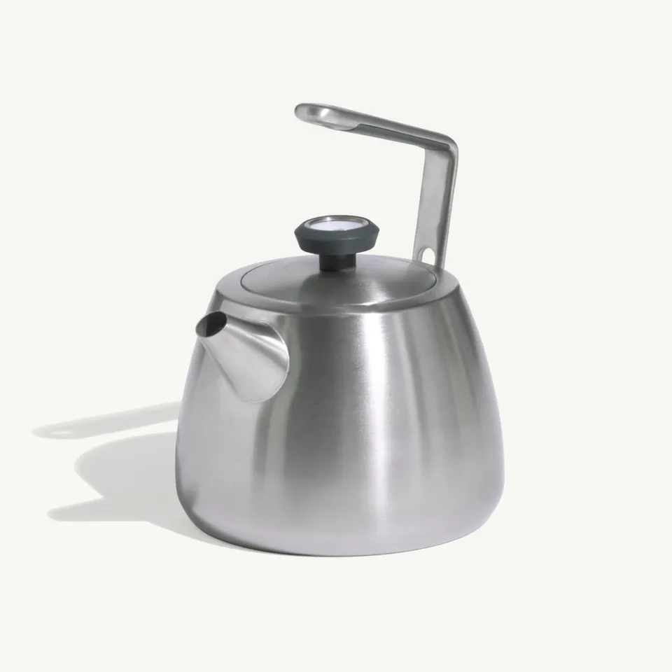 made-in-kettle-whistling-stovetop-tea-kettle-with-built-in-temperature-gauge image 1