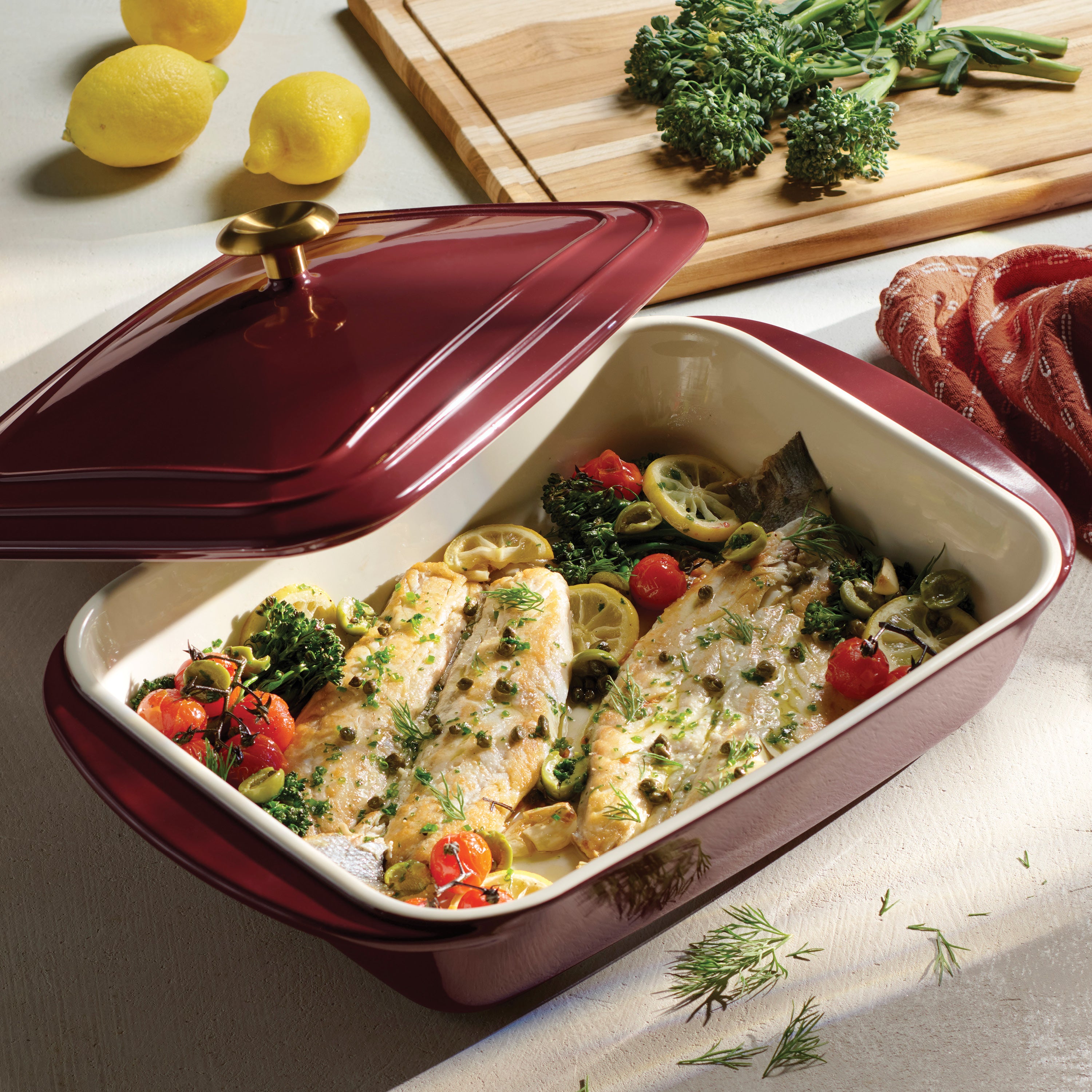 tramontina-13-6-x-9-6-inch-covered-ceramic-baking-dish image 2
