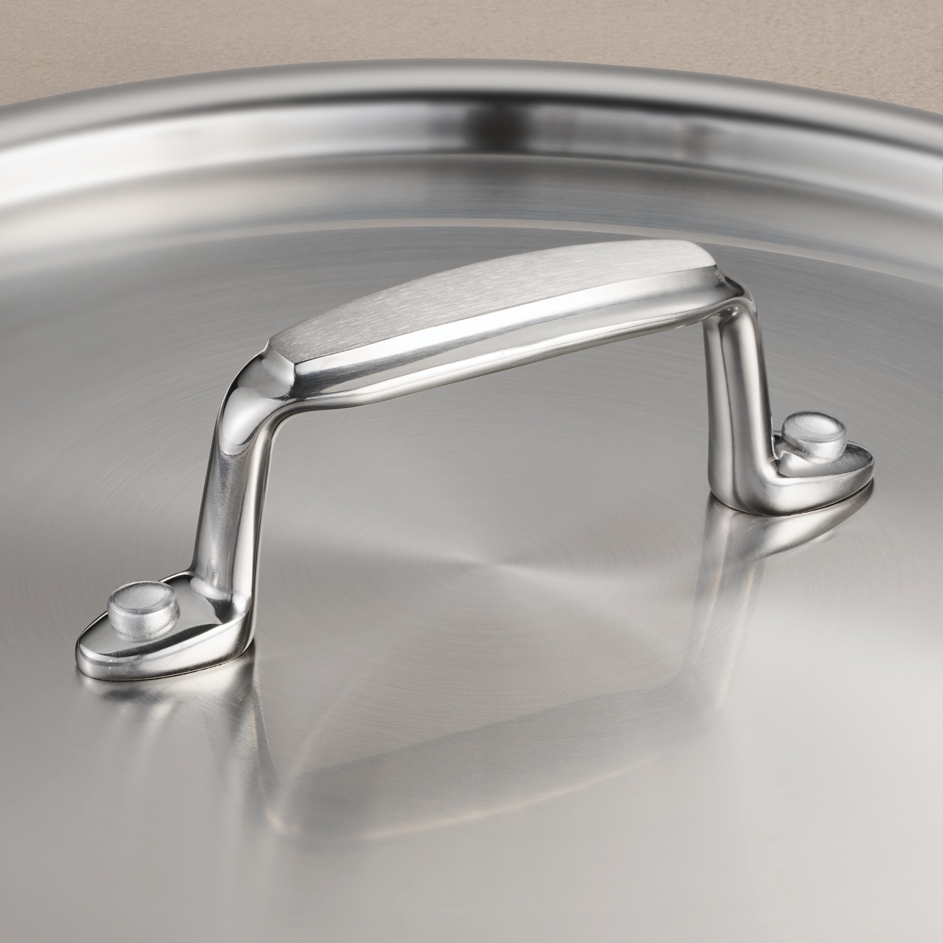 tramontina-gourmet-stainless-steel-covered-stock-pot-with-tri-ply-induction-base image 7