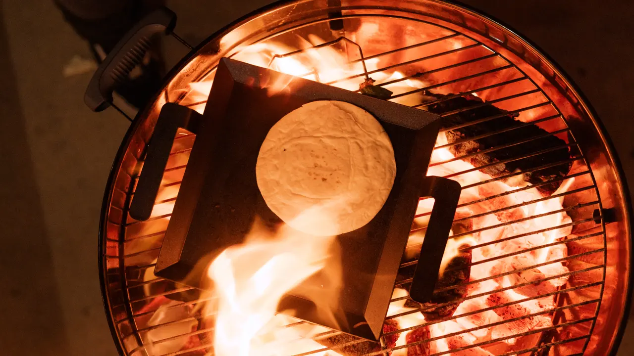 made-in-half-perforated-griddle-modular-live-fire-griddle-system image 2