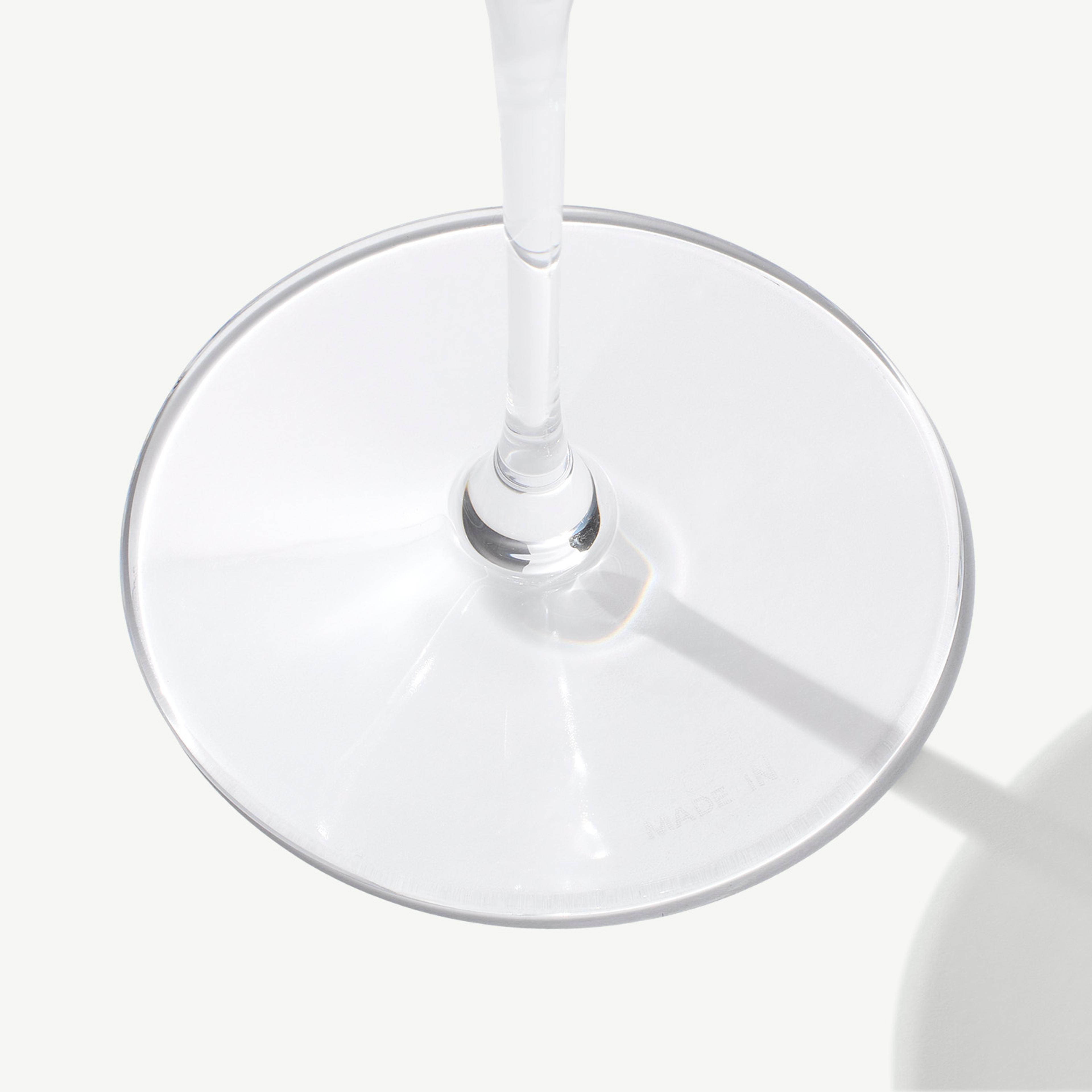 made-in-crystal-wine-glasses-decanter-shaped-universal-crystal-wine-glasses-set- image 4