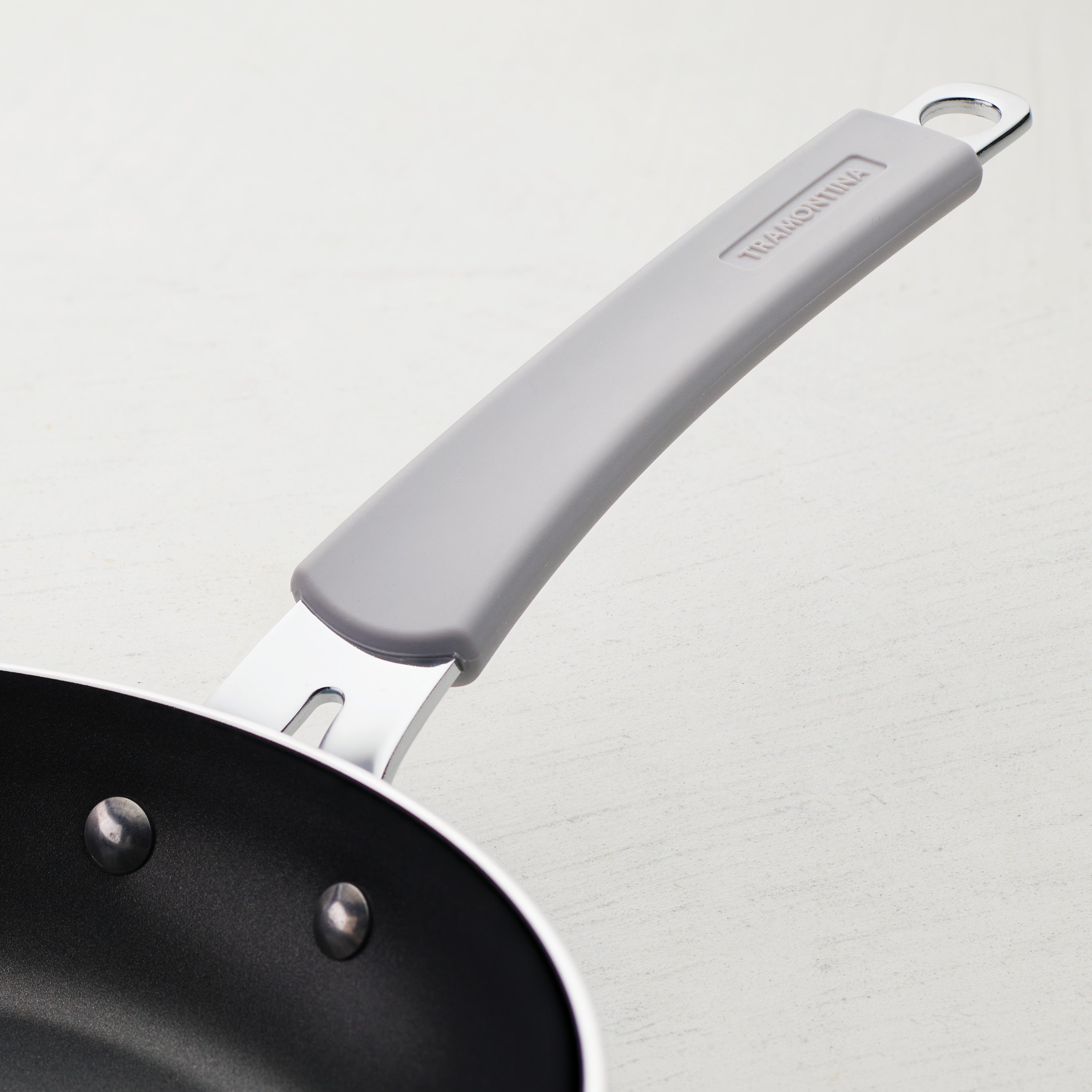 tramontina-culinary-collection-3-piece-nonstick-fry-pan-set-heavy-gauge-aluminum image 7