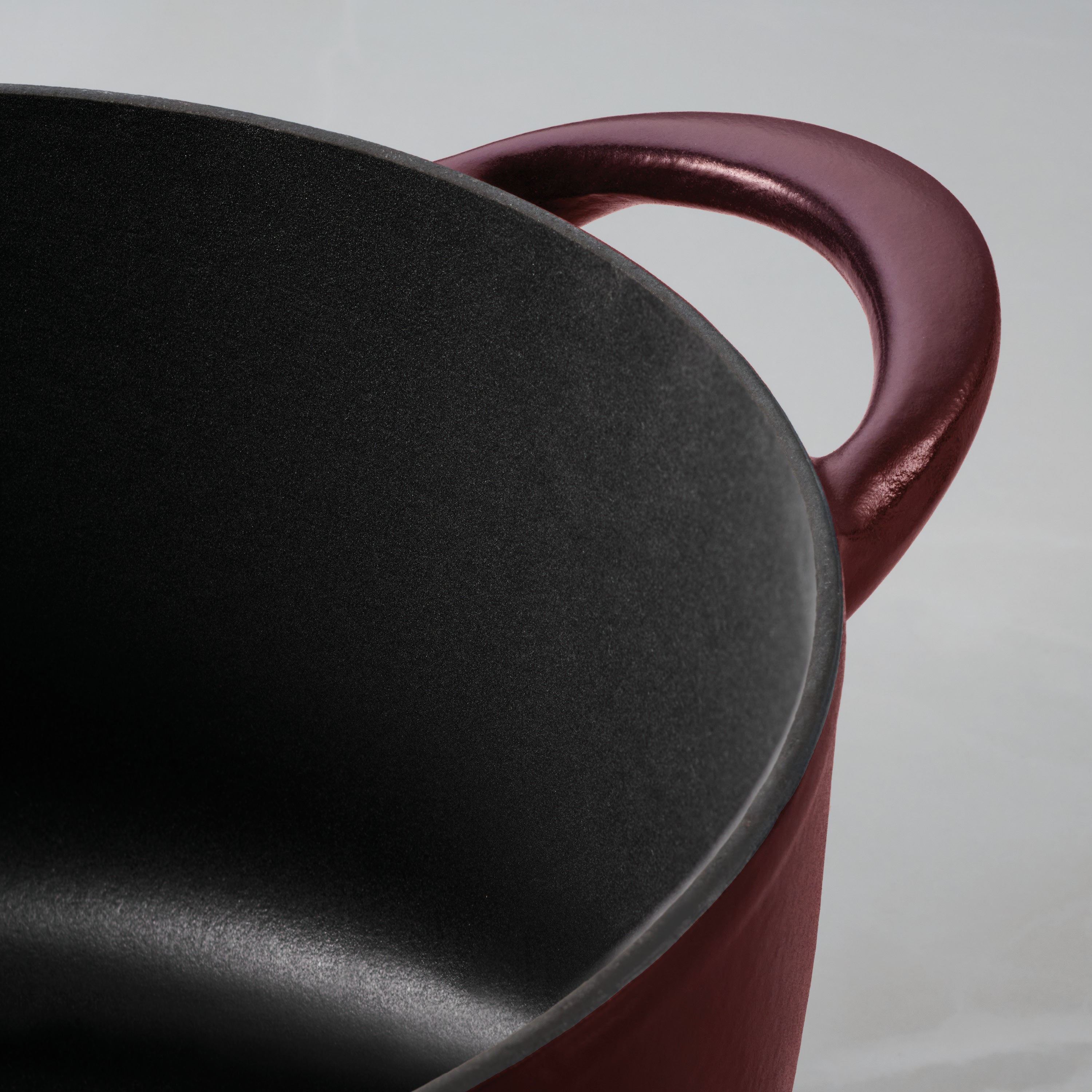 tramontina-4-piece-stackable-enamel-cast-iron-cookware-set-with-universal-lid-an image 8