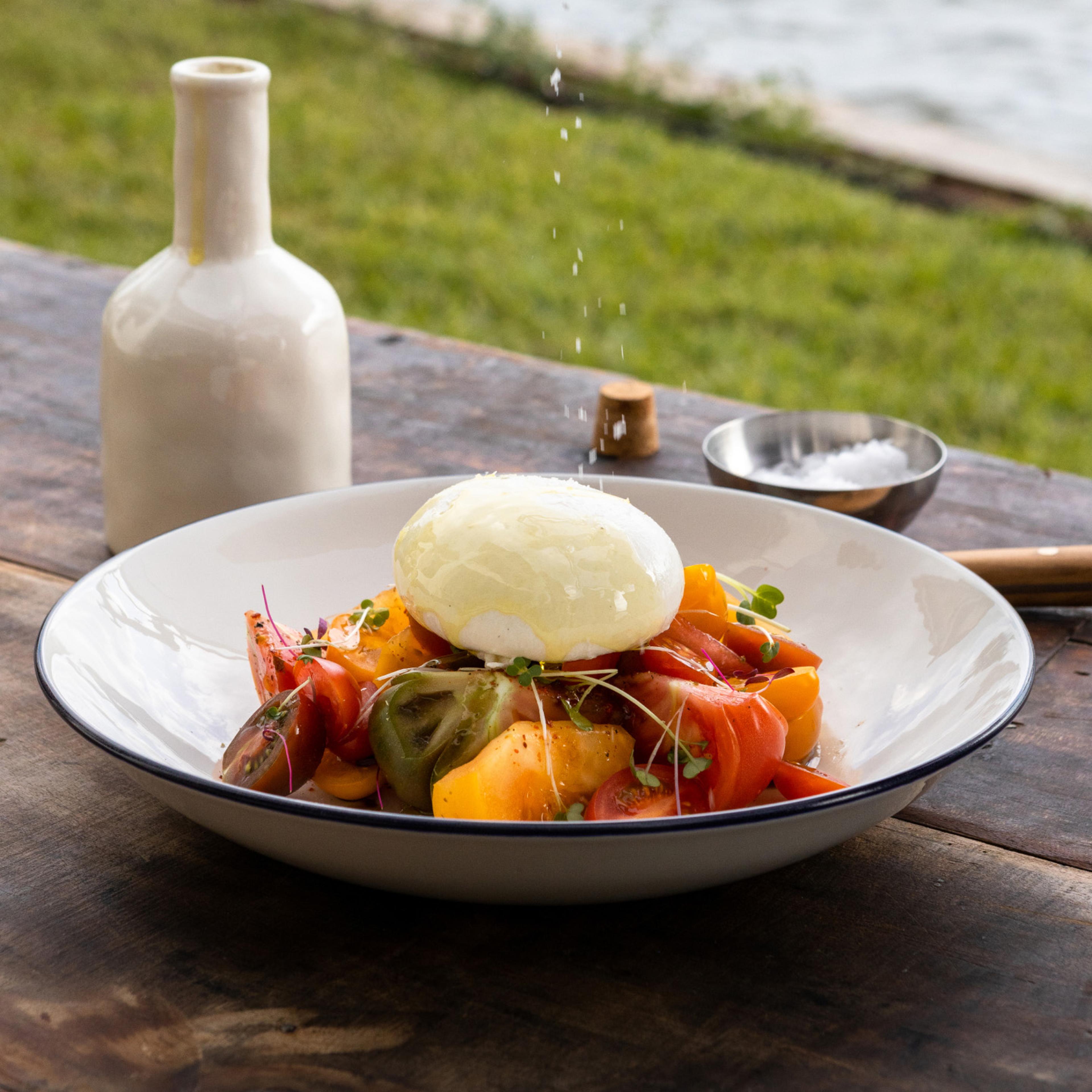 made-in-entr-e-bowls-porcelain-restaurant-style-bowls image 2