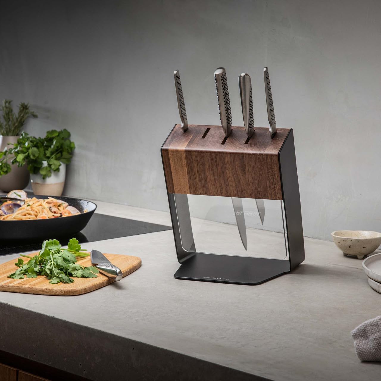 global-takashi-7-piece-knife-block-set-g-79587au-japanese-stainless-steel-made-i image 3