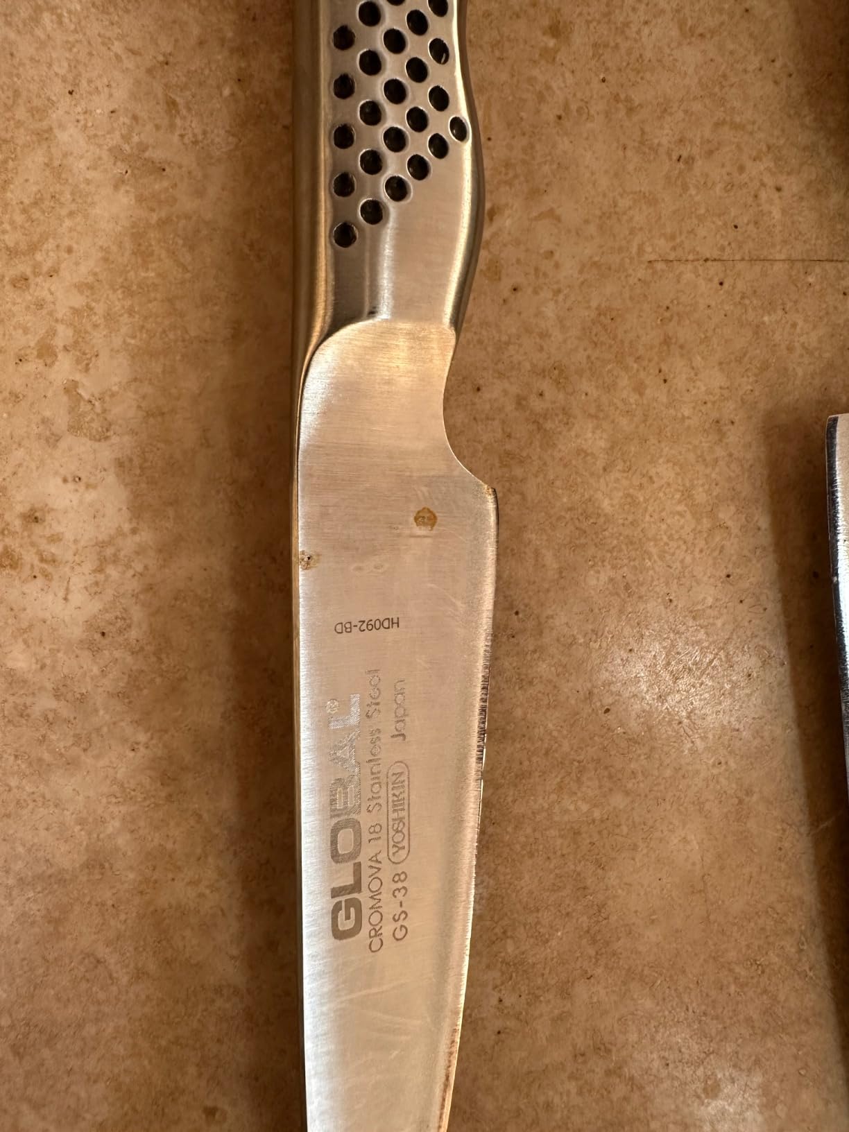 Excellent, slightly hollow handles