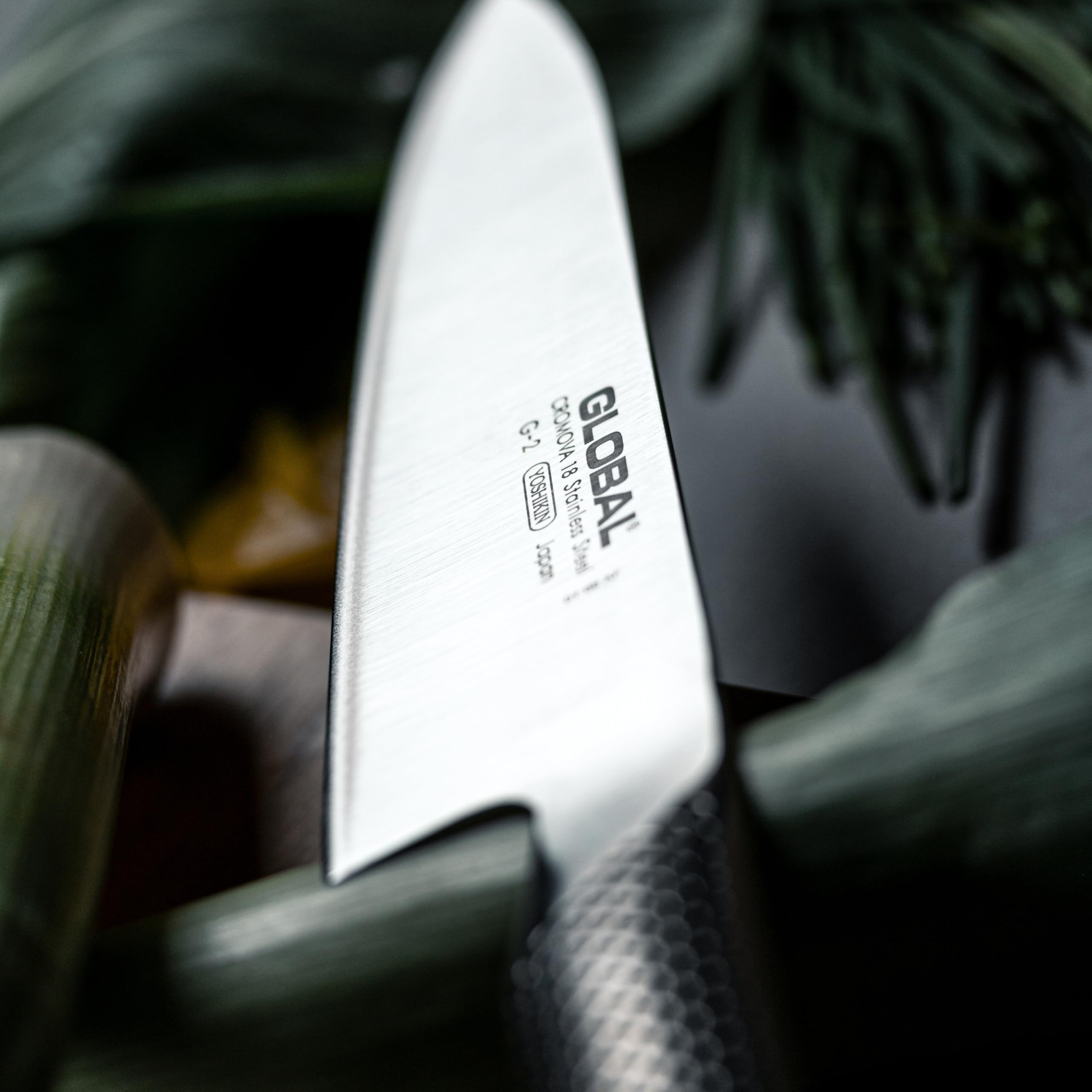 global-g-2-8-inch-20cm-chef-s-knife-molybdenum-vanadium-stainless-steel-silver image 5