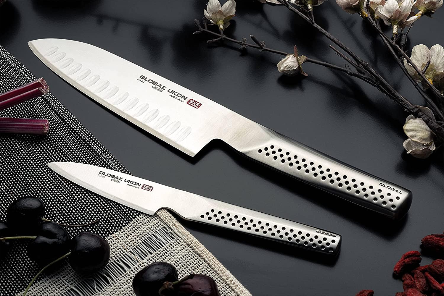 global-ukon-4-piece-steak-knife-set-cromova-18-stainless-steel-serrated-steak-kn image 2