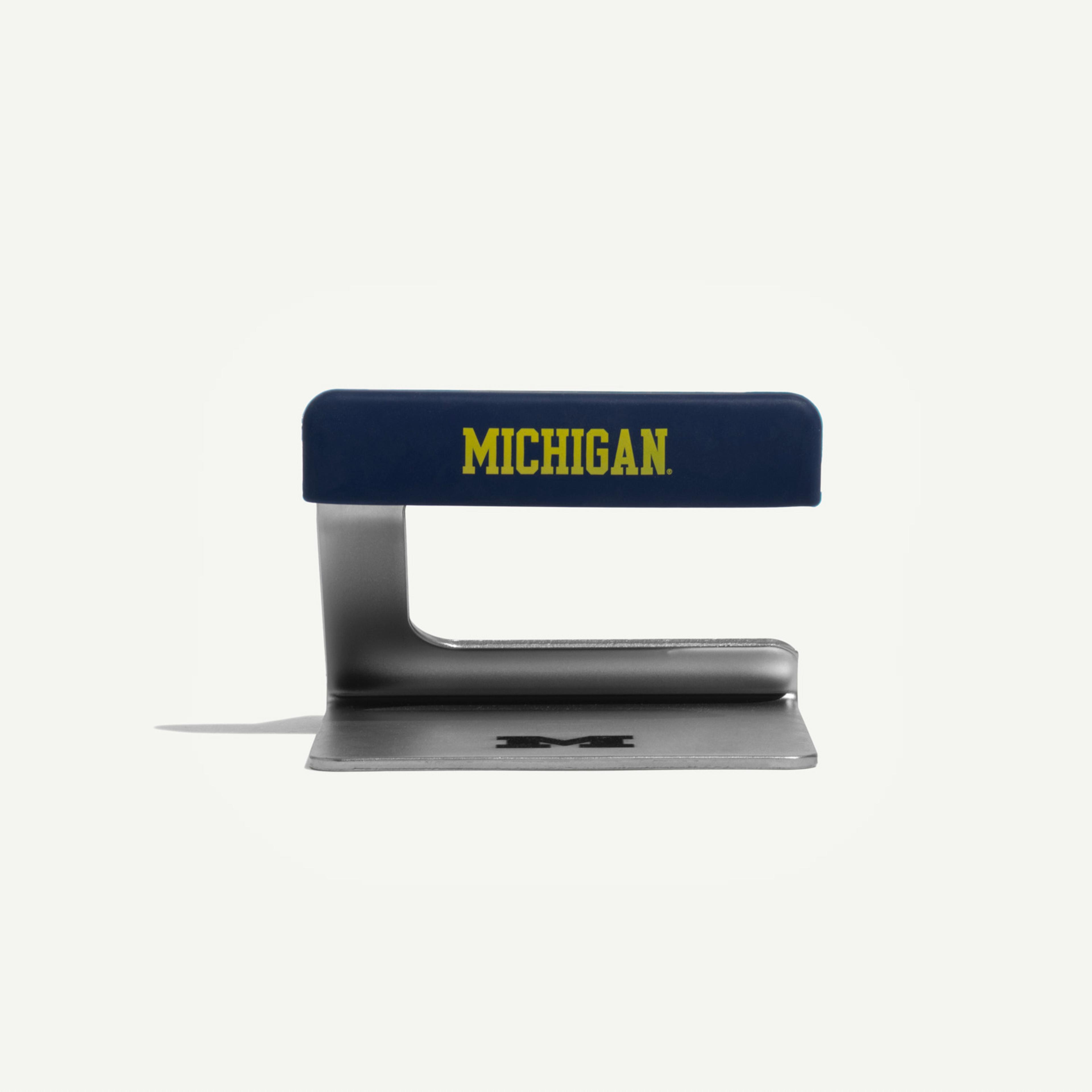 made-in-university-of-michigan-silicone-handle-sleeves-for-carbon-steel-griddle- image 3