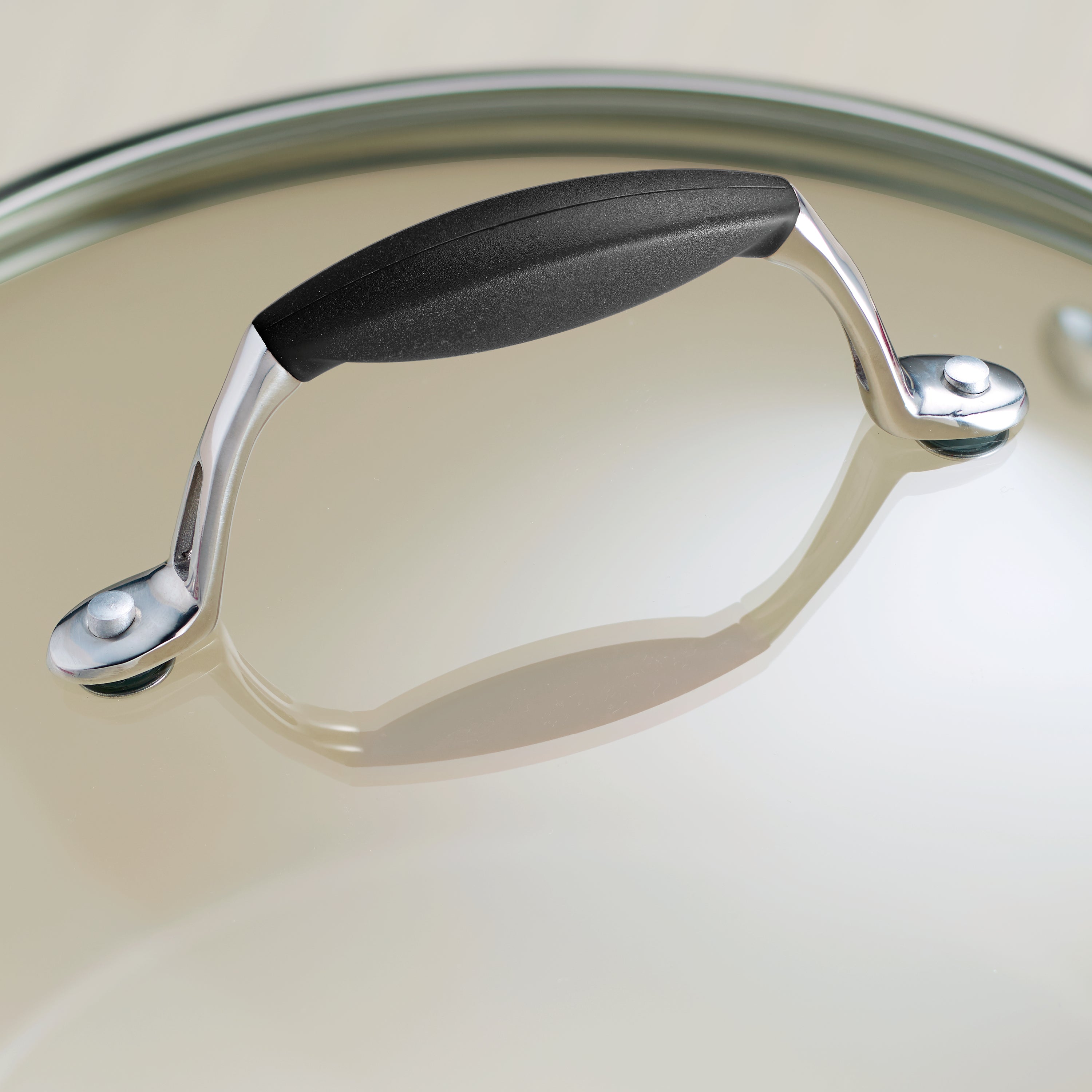 tramontina-ceramica-deluxe-ceramic-sauce-pan-with-lid-heavy-gauge-aluminum-nonst image 5