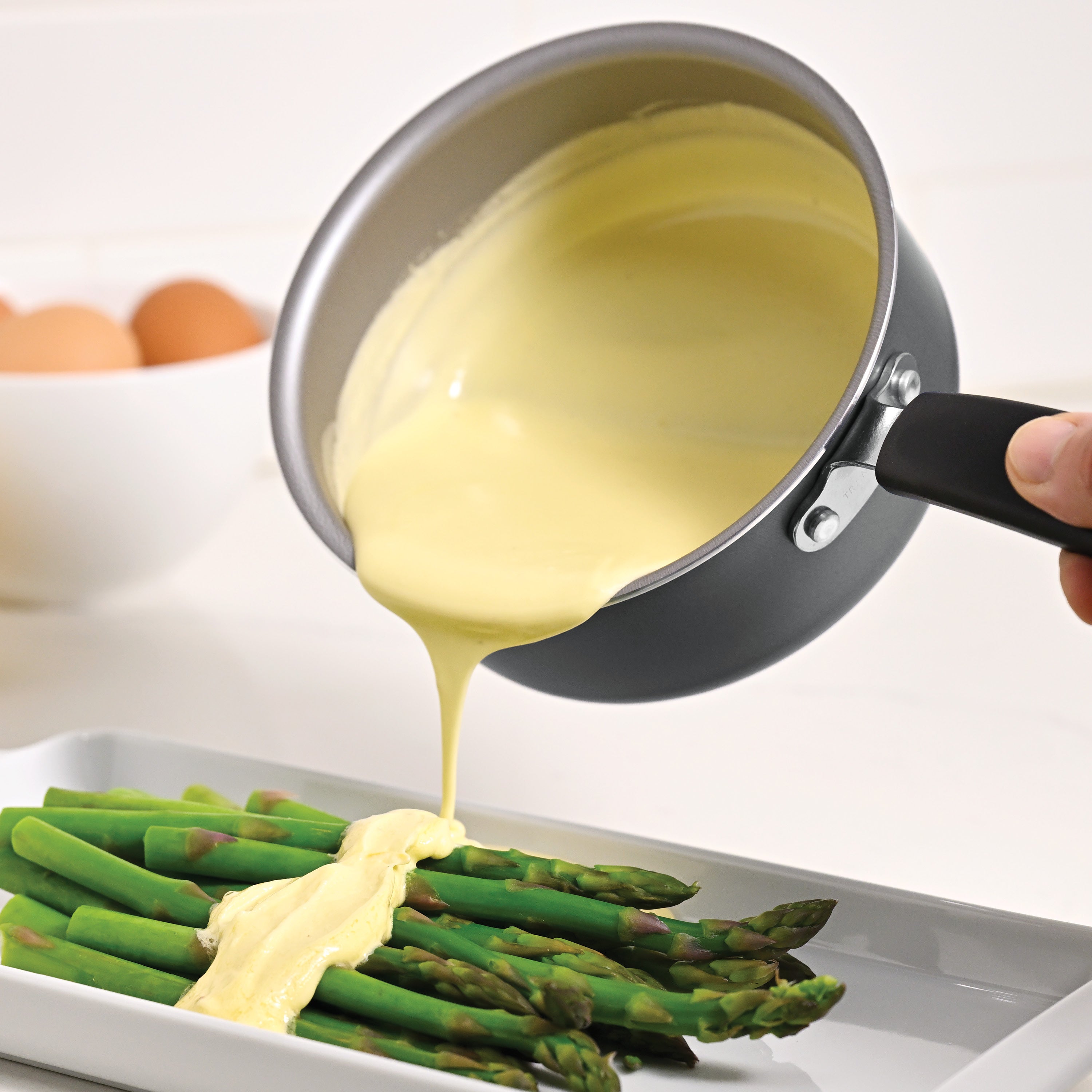 tramontina-primaware-1-quart-nonstick-sauce-pan image 8