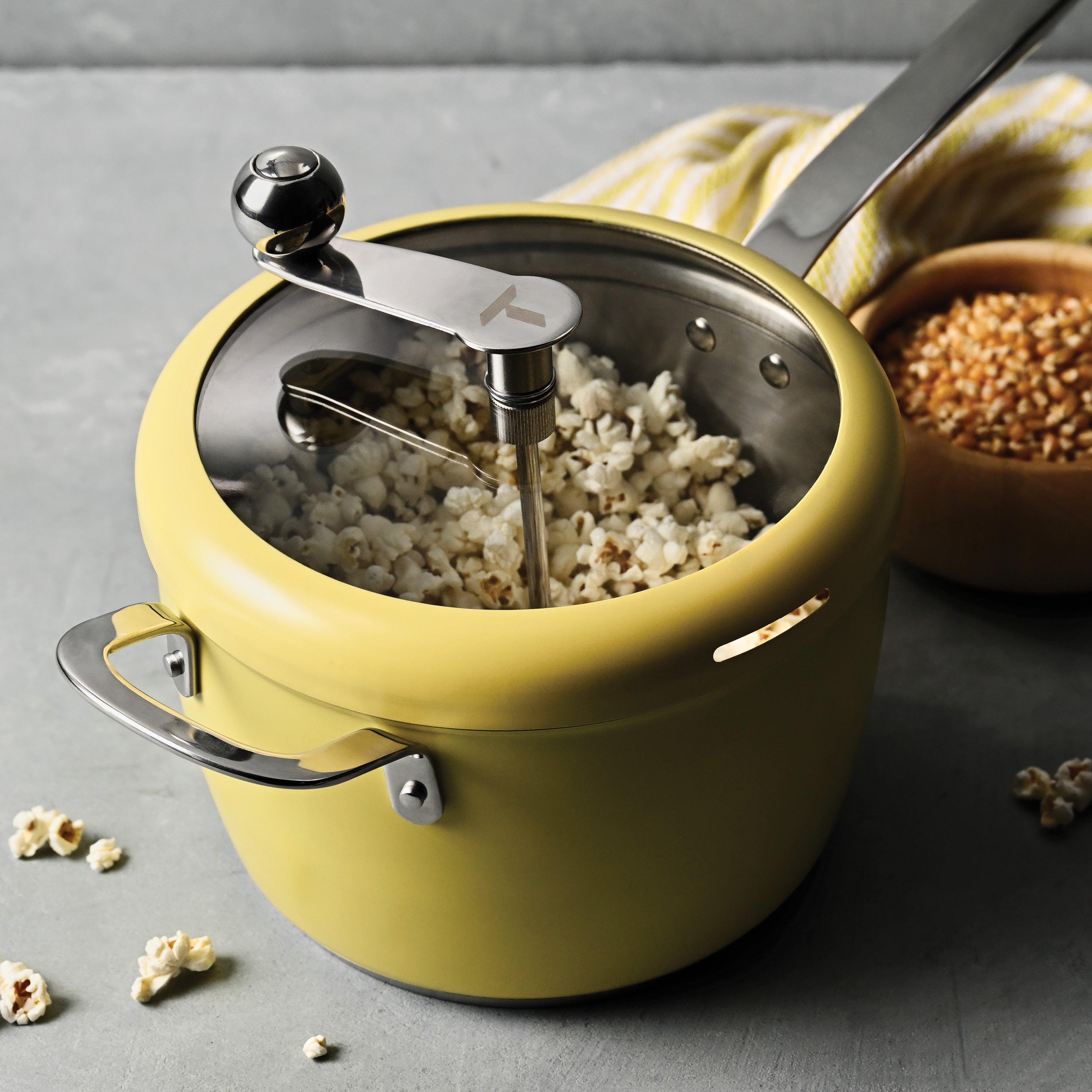 tramontina-golden-pop-stainless-steel-stovetop-popcorn-popper-tri-ply-base-with- image 6