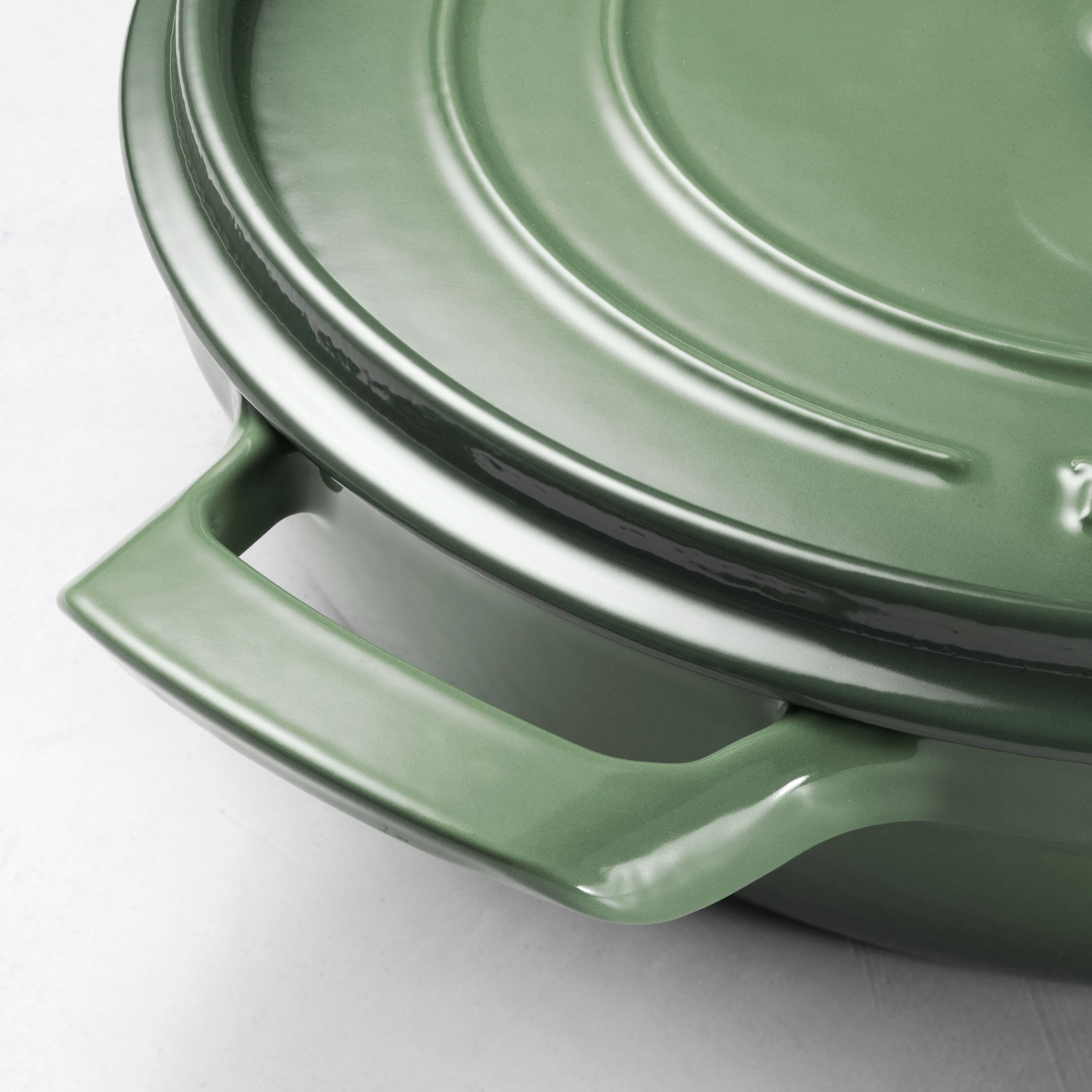 tramontina-12-inch-enameled-cast-iron-skillet-with-lid-blue-or-white image 7