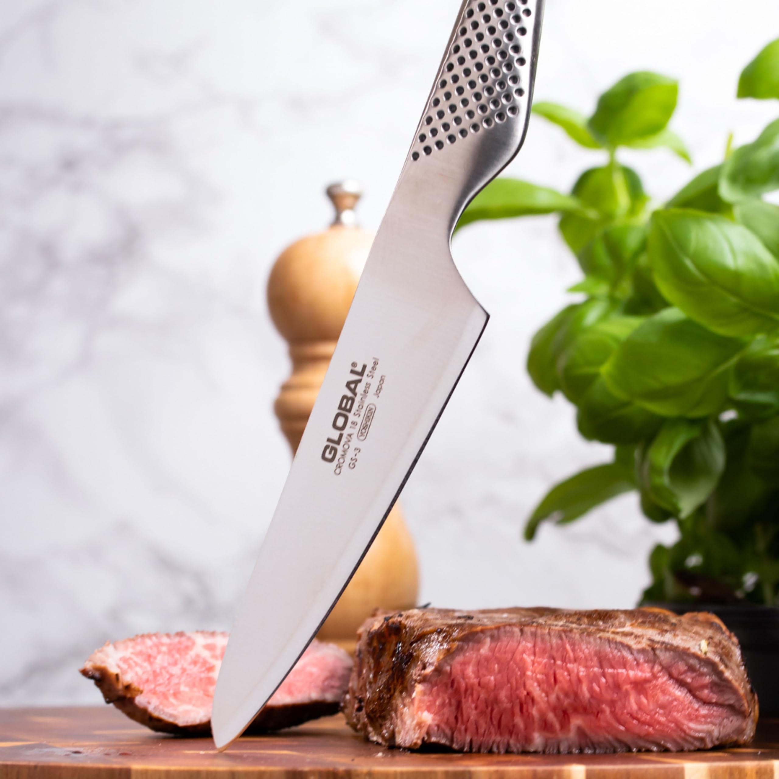 global-5-chef-s-utility-knife-ice-tempered-cromova-stainless-steel image 8