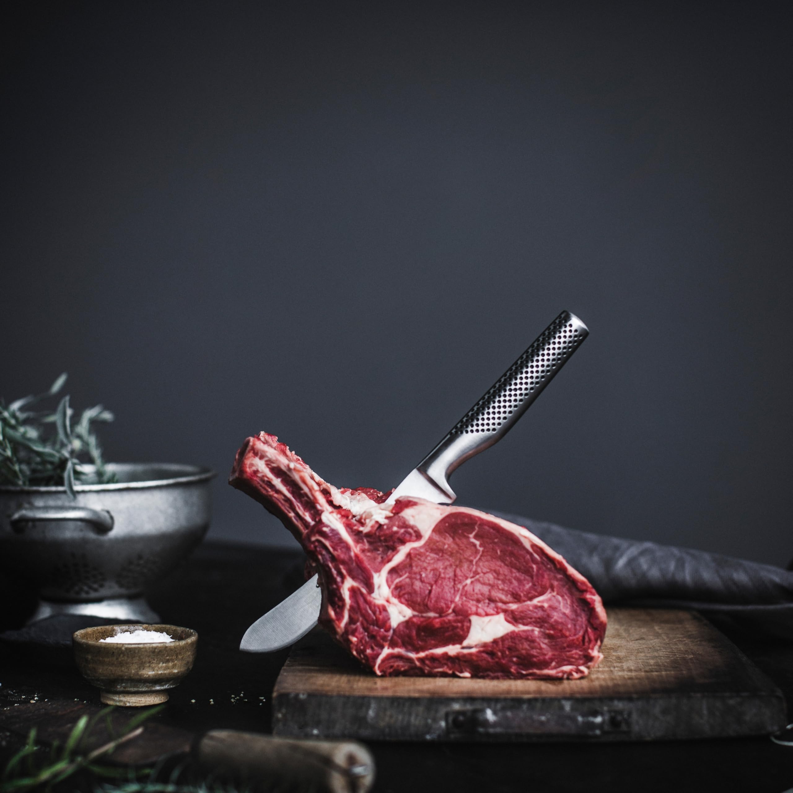 global-gf-27-7-inch-heavyweight-butcher-s-knife-cromova-stainless-steel-gf-serie image 3