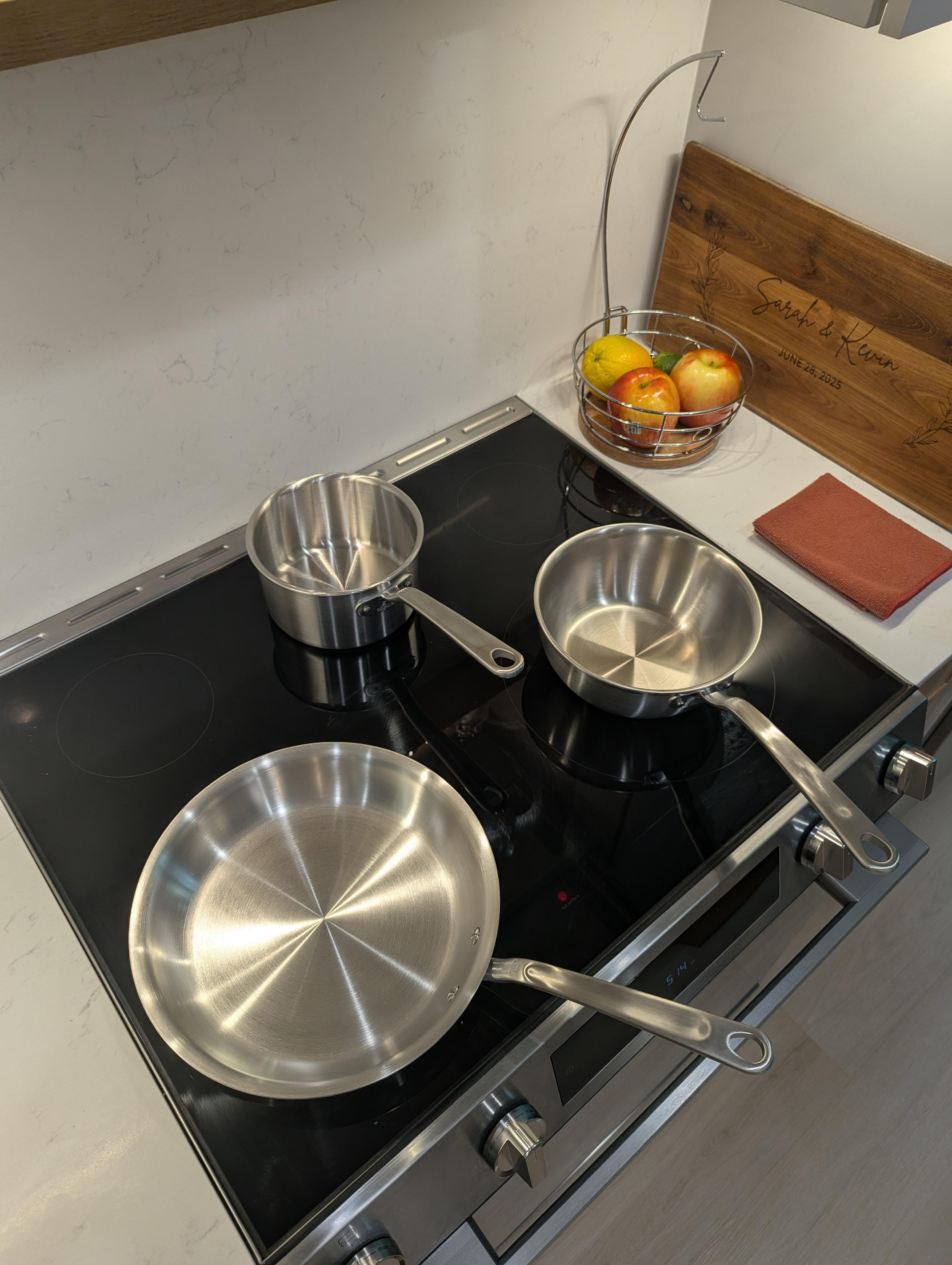 Rivet issue on one pan
