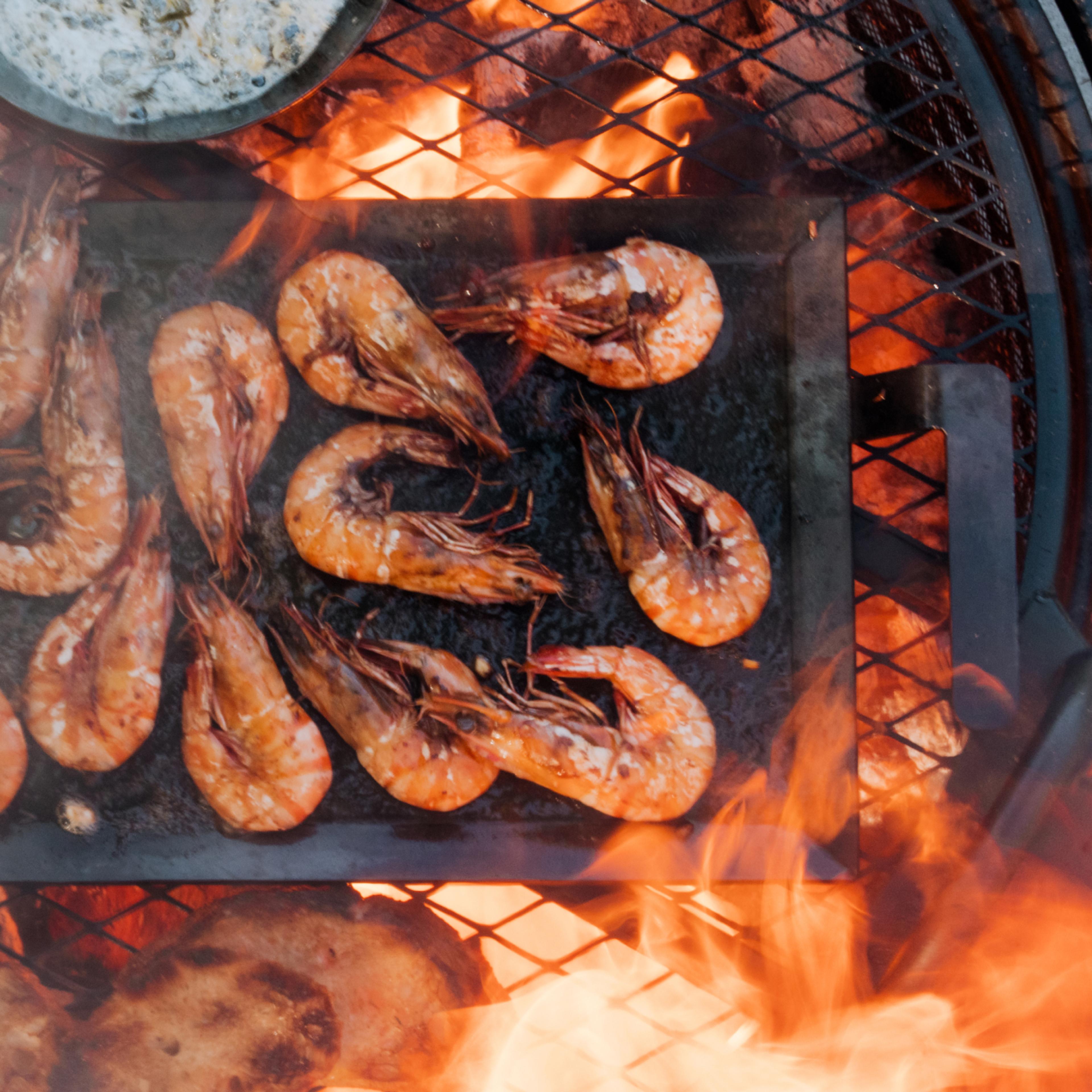 made-in-carbon-steel-griddle-bundle-with-grill-tools-and-lid-professional-4mm-ca image 3
