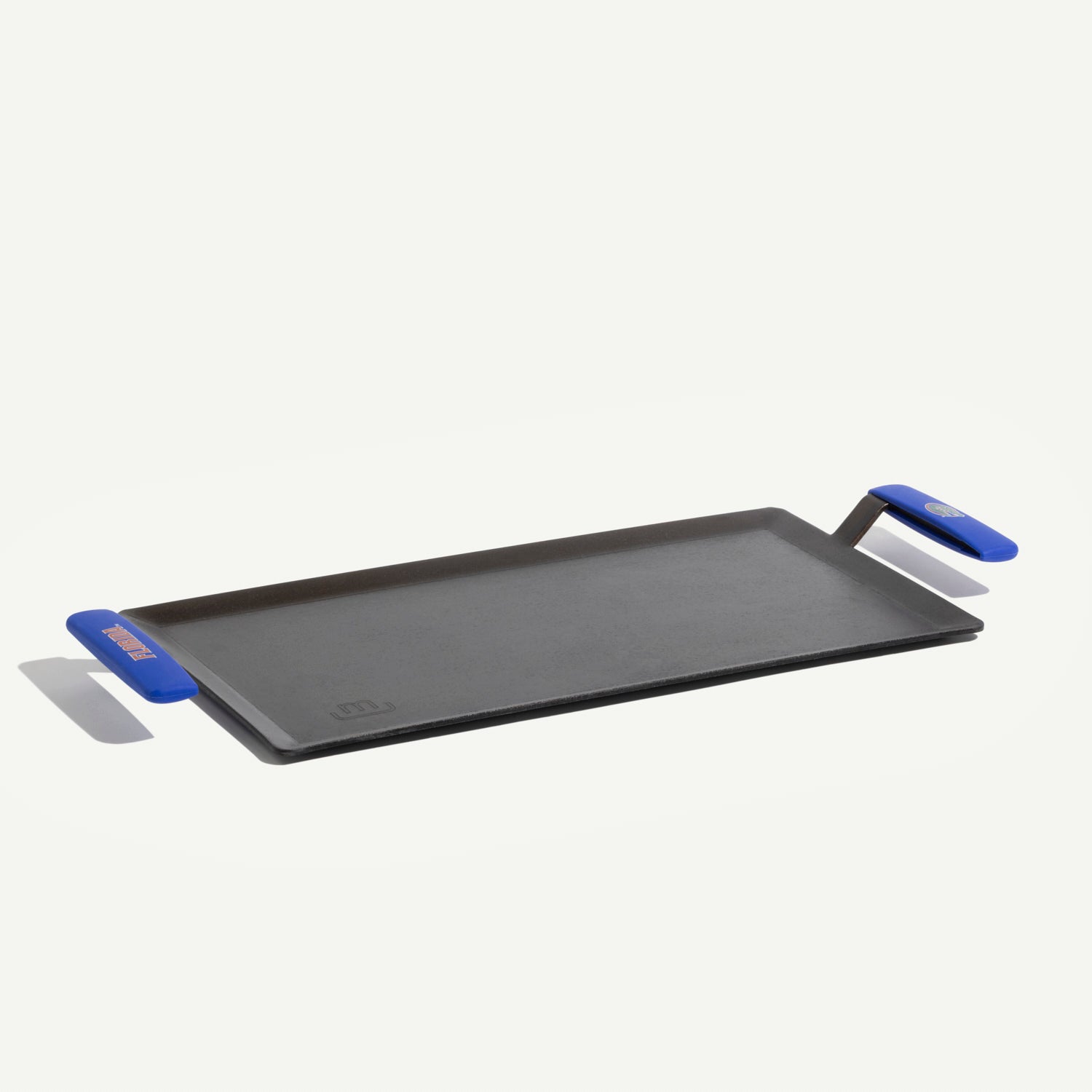 made-in-carbon-steel-griddle-with-university-of-florida-gators-silicone-handle-s image 1