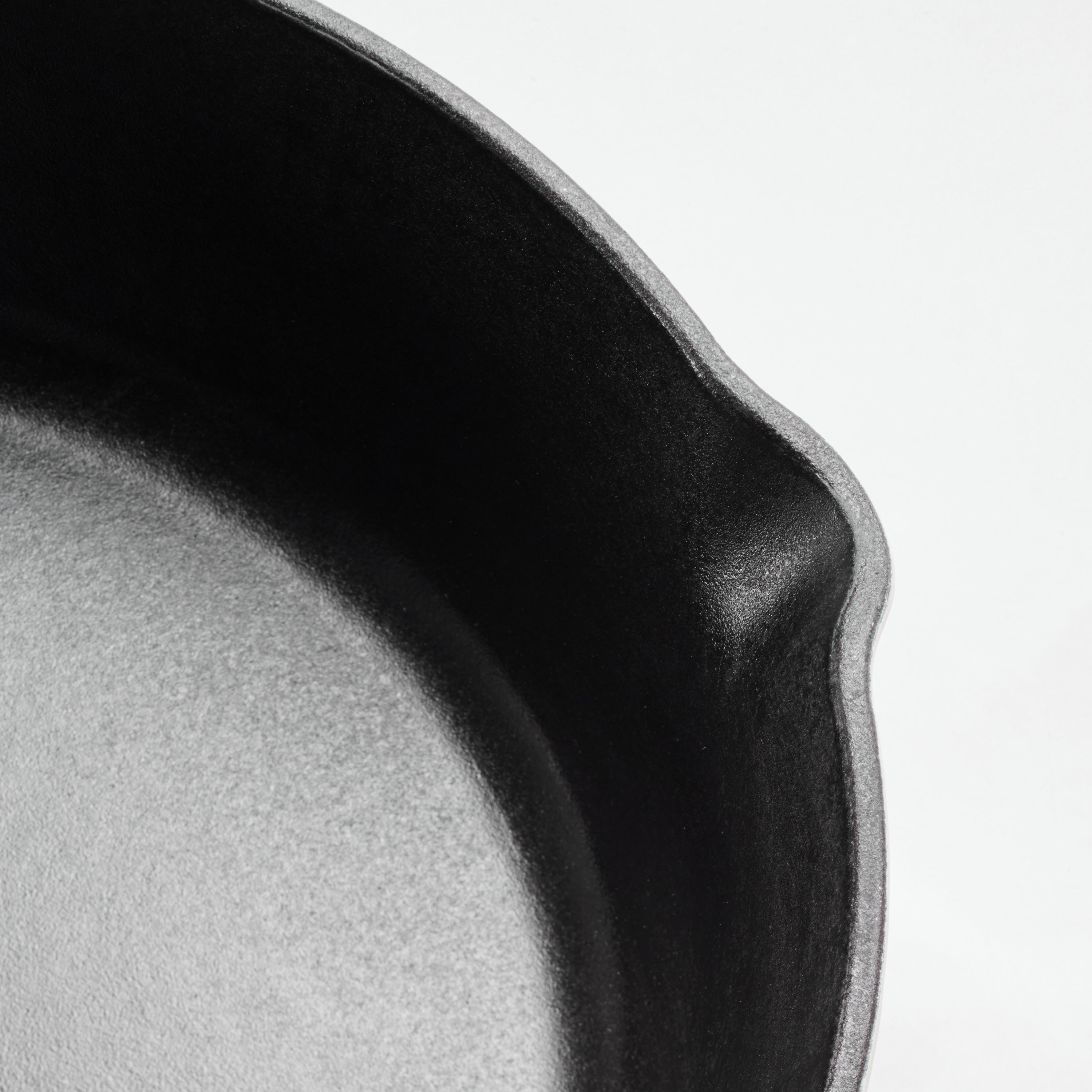 tramontina-bestow-12-inch-enameled-cast-iron-skillet-with-lid image 6