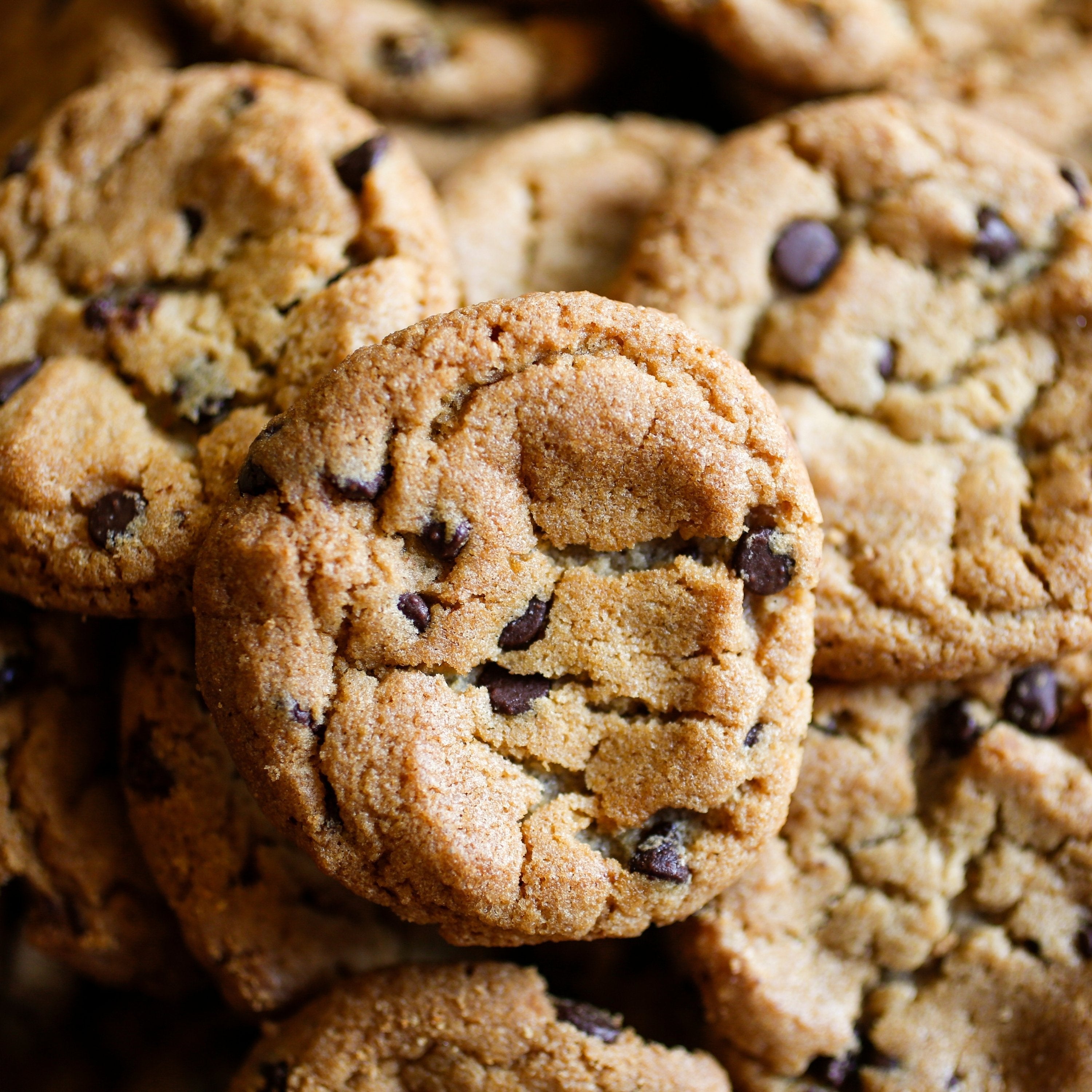 baker-s-secret-commercial-grade-natural-pure-aluminum-cookie-sheet-with-raised-e image 5