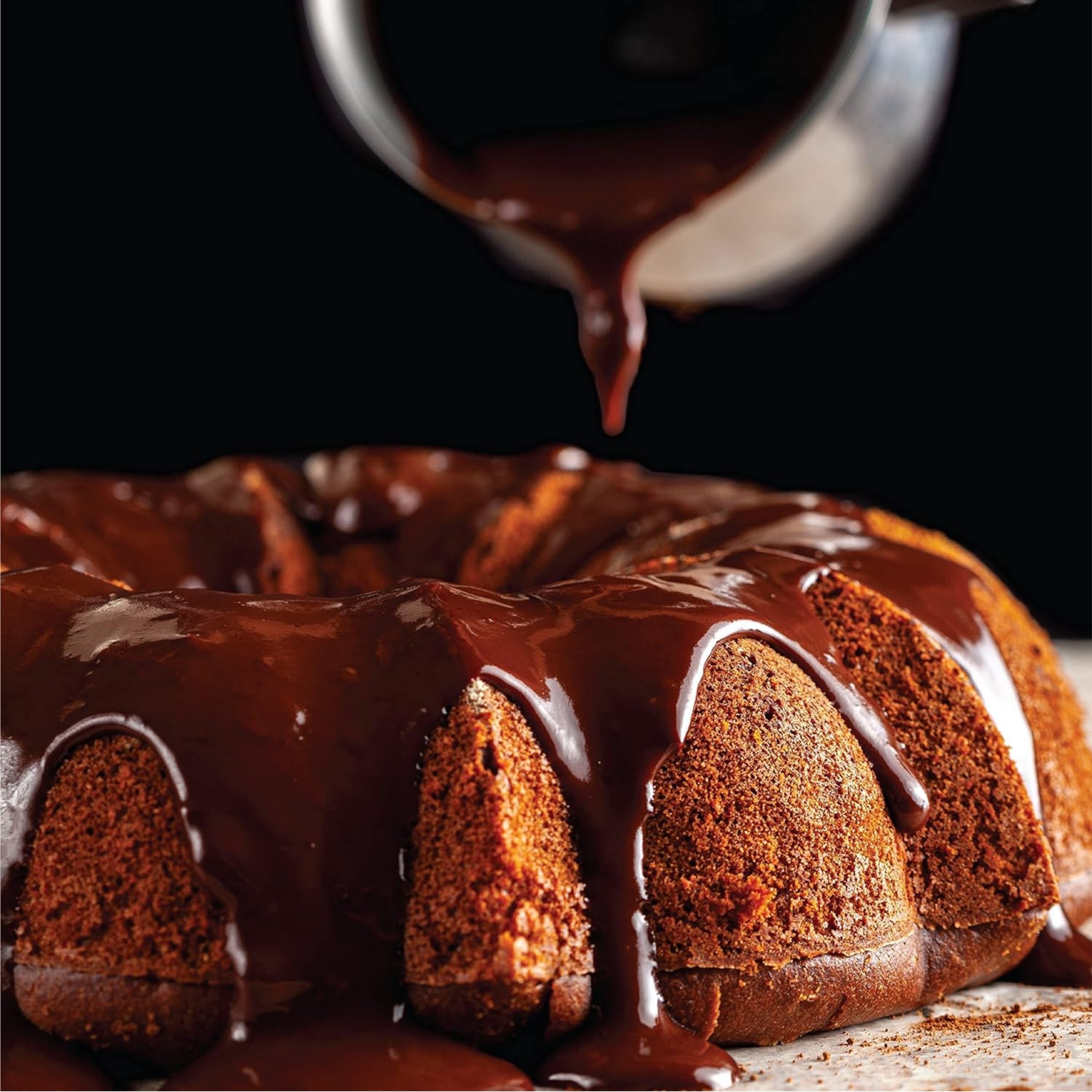 baker-s-secret-classic-non-stick-cast-aluminum-fluted-tube-pan-9-inch-bundt-styl image 5