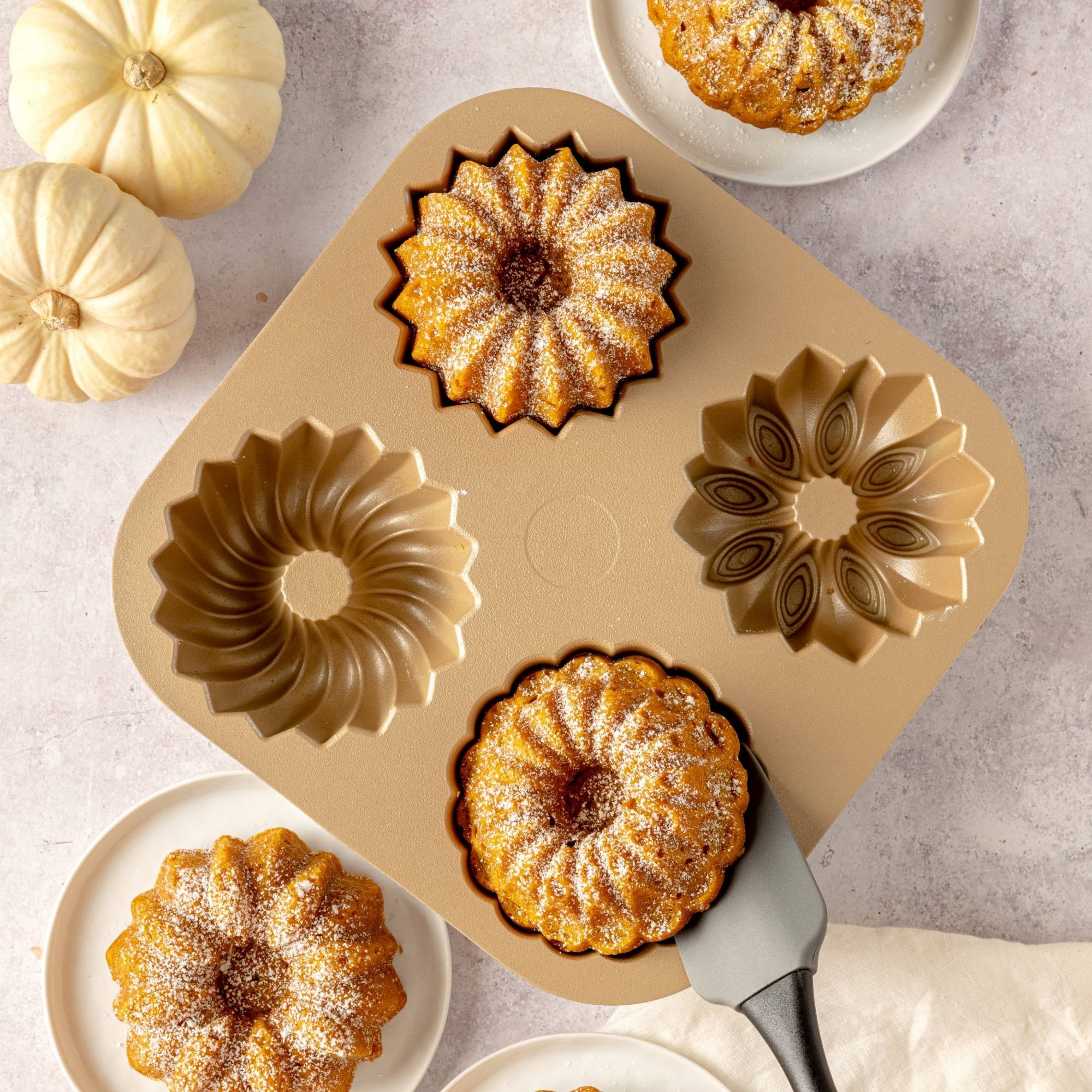 baker-s-secret-4-mini-joys-non-stick-mini-fluted-cake-pan-4-cavity-bundt image 4