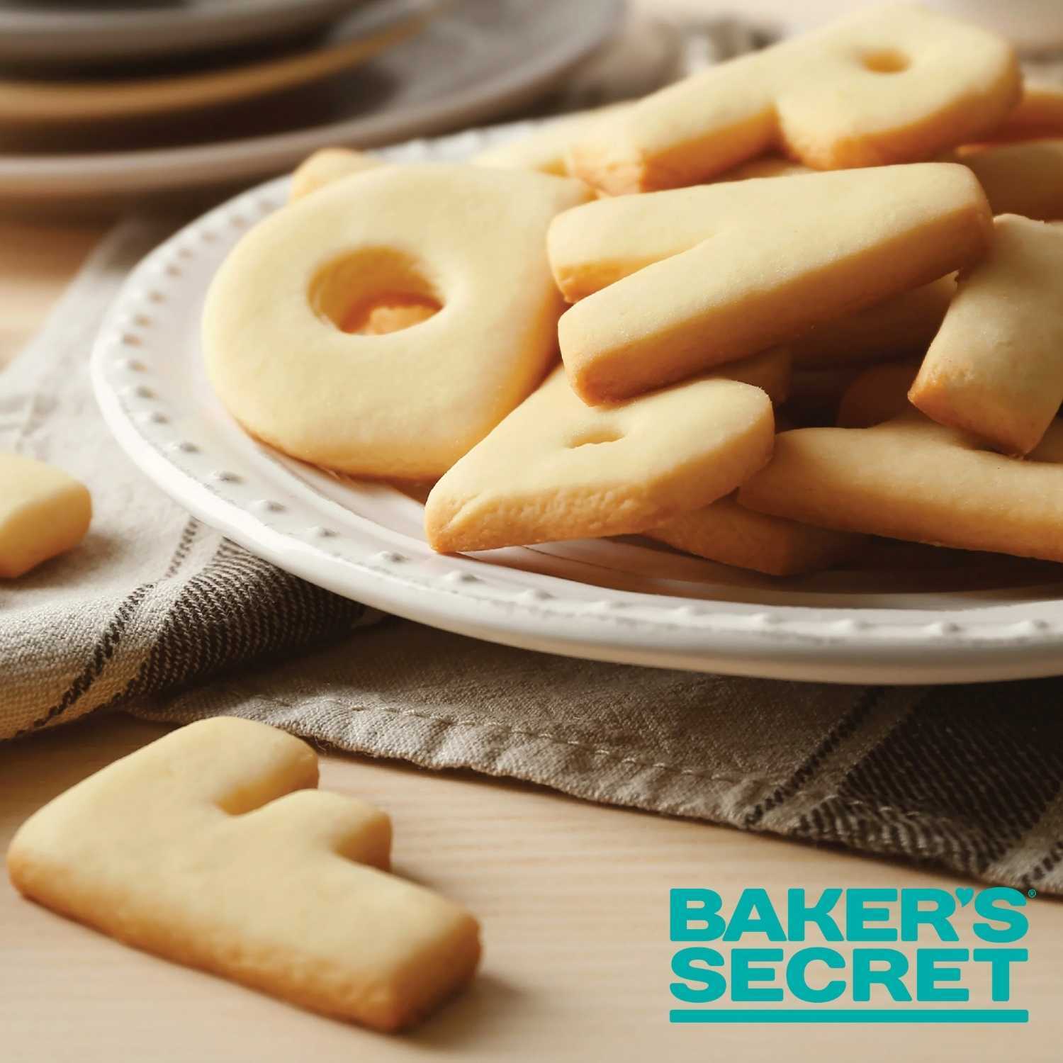 baker-s-secret-26-letter-alphabet-cookie-cutter-set-stainless-steel-a-z-letter-m image 6