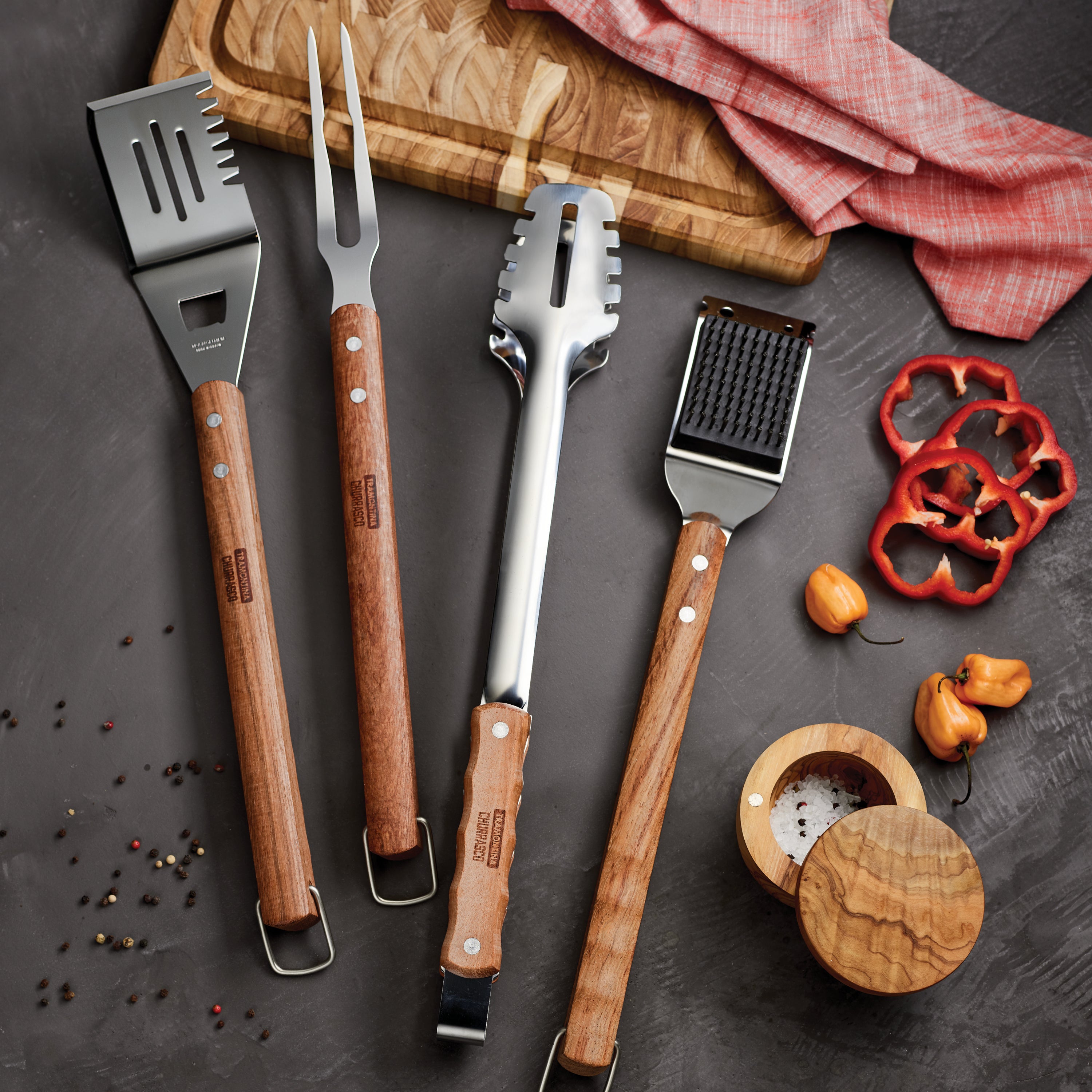 tramontina-churrasco-bbq-carving-fork-with-18-in-wood-handle-stainless-steel-gri image 3