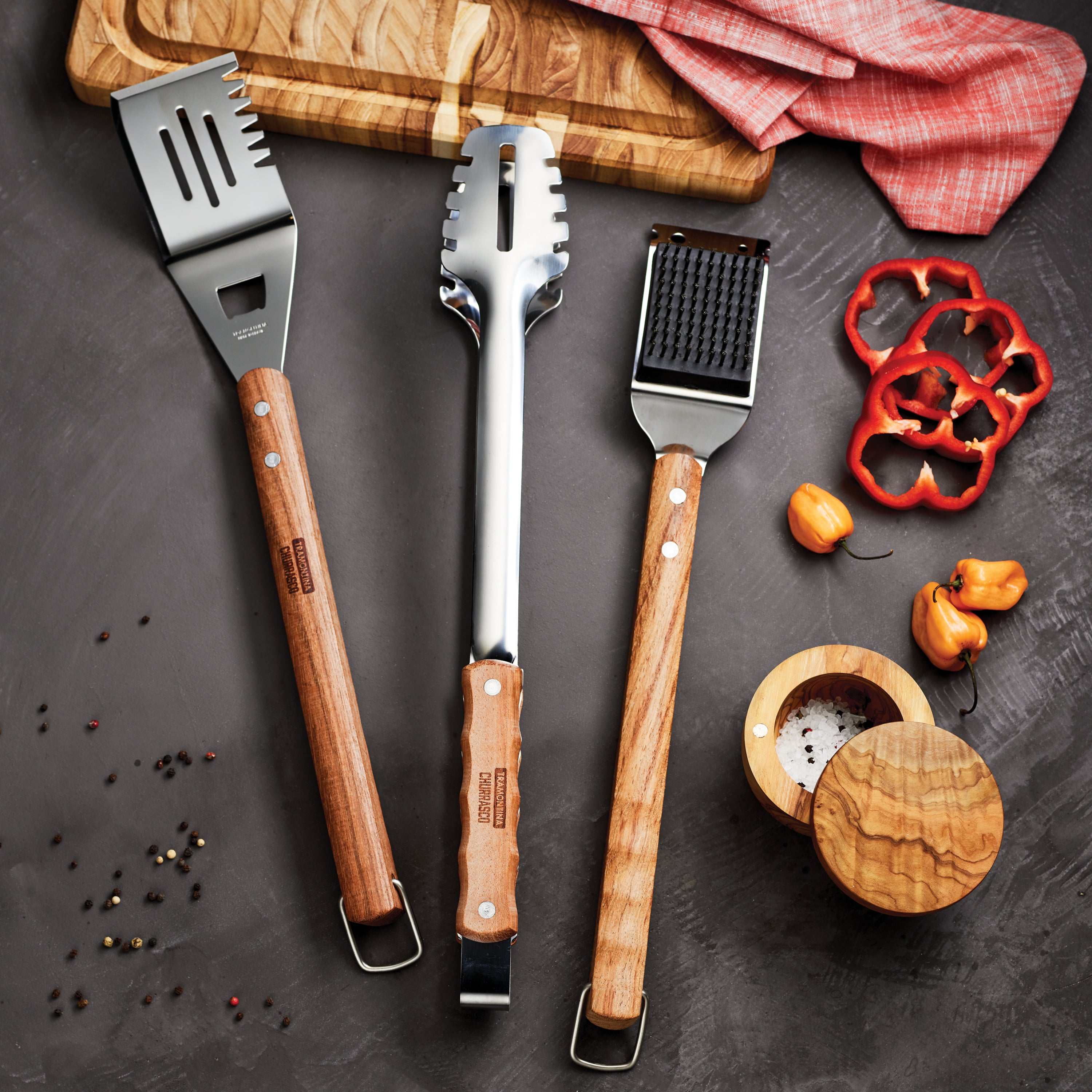 tramontina-churrasco-3-piece-essential-bbq-tool-set-with-spatula-tongs-and-grill image 4