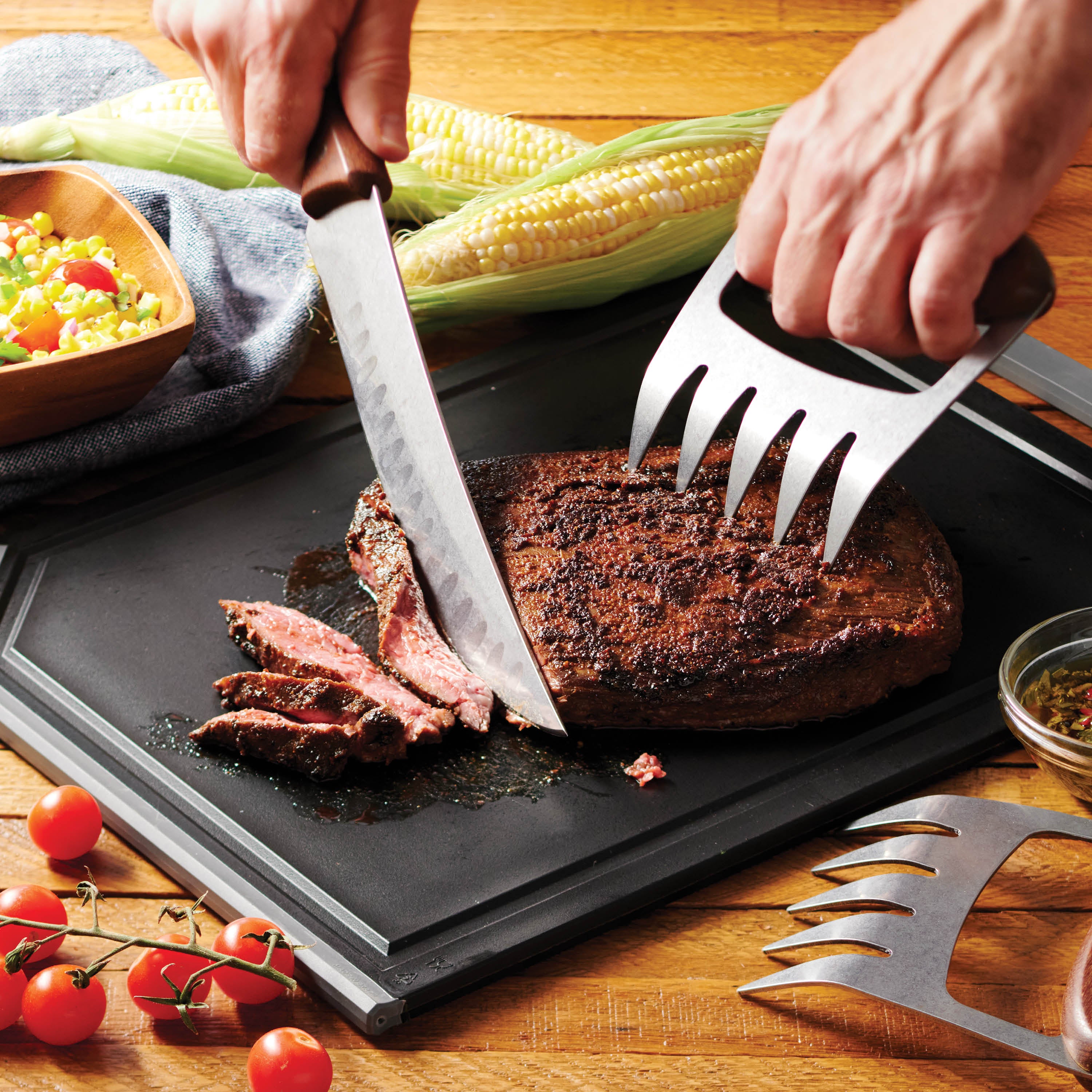 tramontina-churrasco-bbq-4-piece-carving-knife-cutting-board-and-shredding-claws image 7