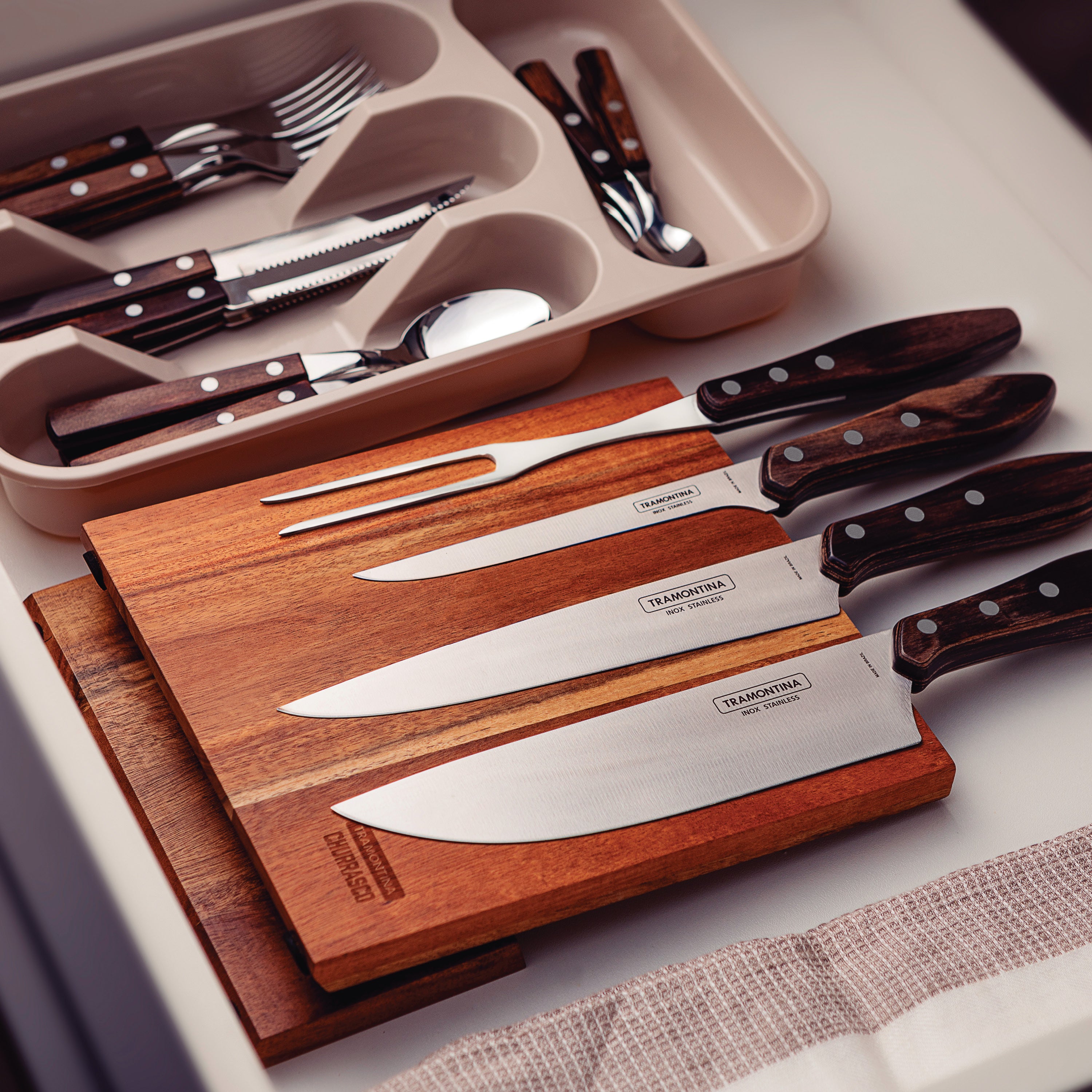 tramontina-churrasco-bbq-5-piece-cutlery-set-with-magnetic-wood-block image 6