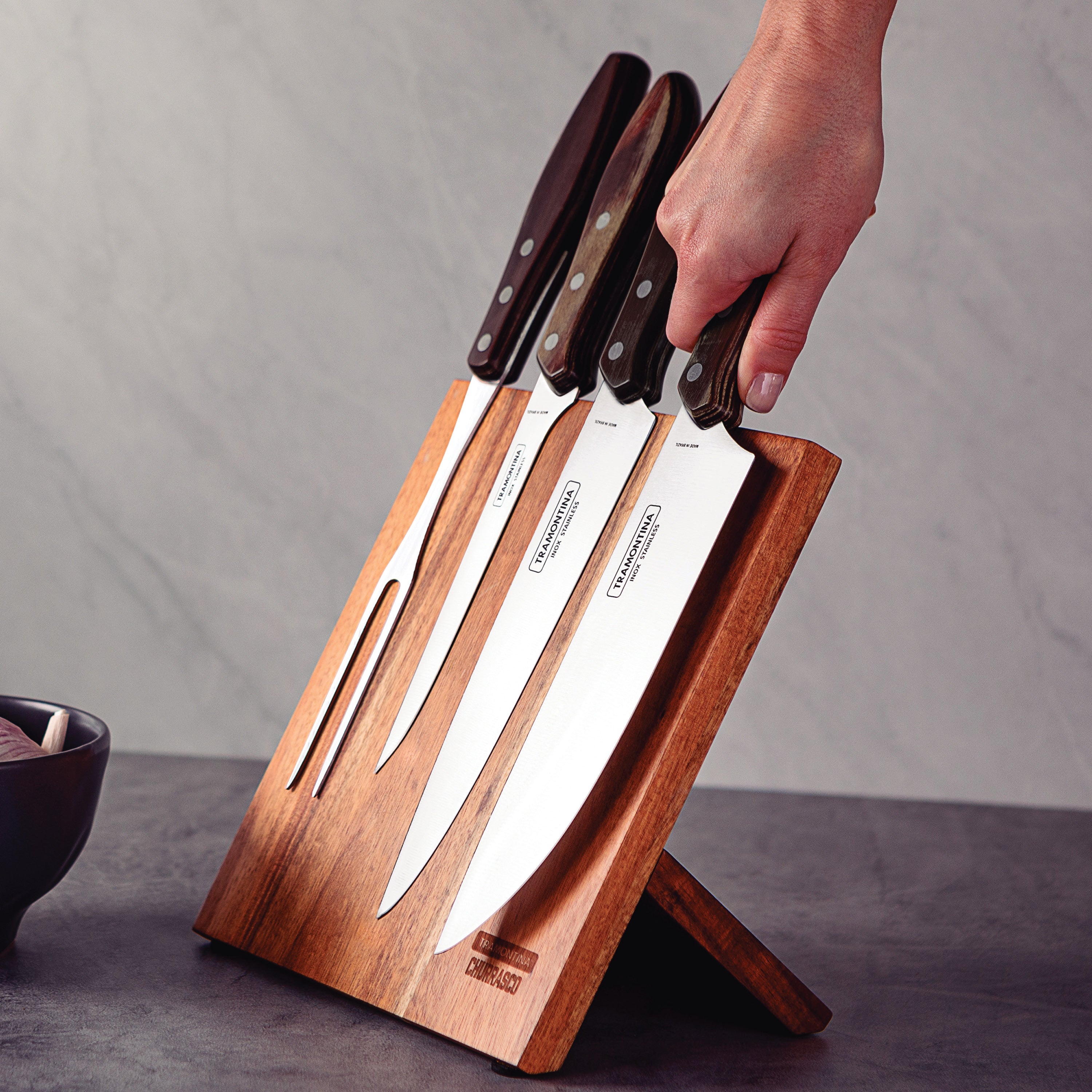 tramontina-churrasco-bbq-5-piece-cutlery-set-with-magnetic-wood-block image 5