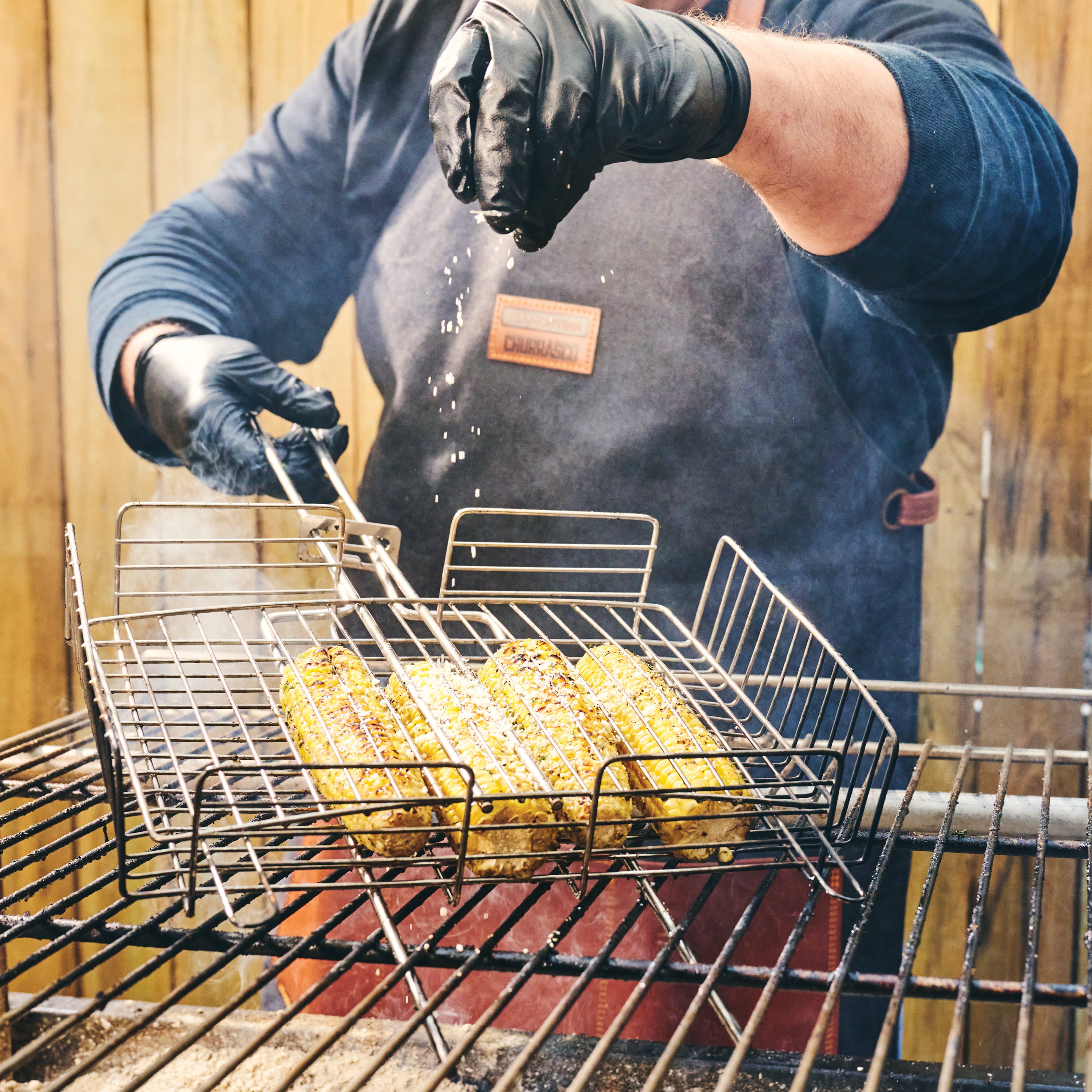 tramontina-churrasco-stainless-steel-multi-use-deep-grill-basket-with-long-curve image 4
