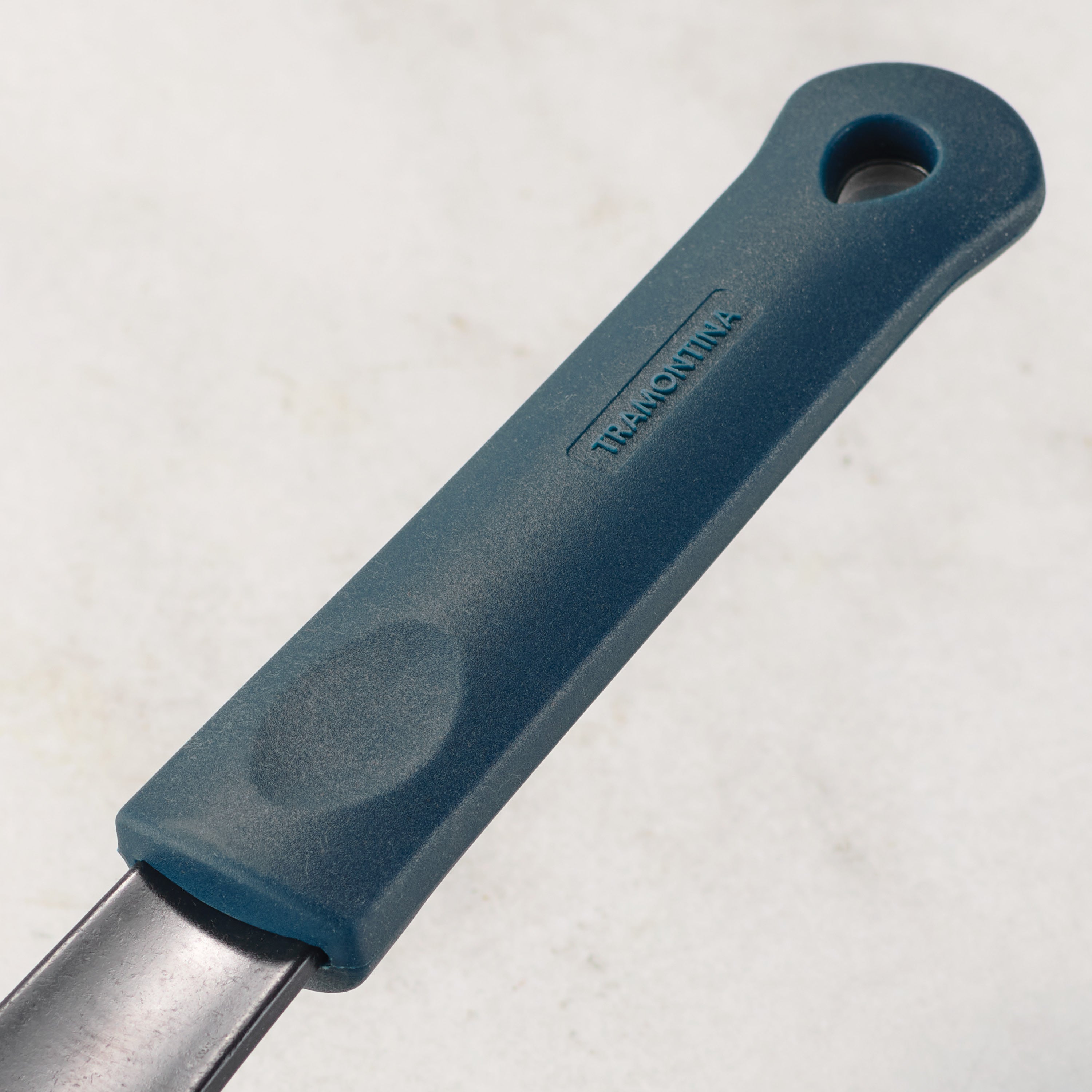 tramontina-ember-carbon-steel-fry-pan-with-silicone-grip image 3