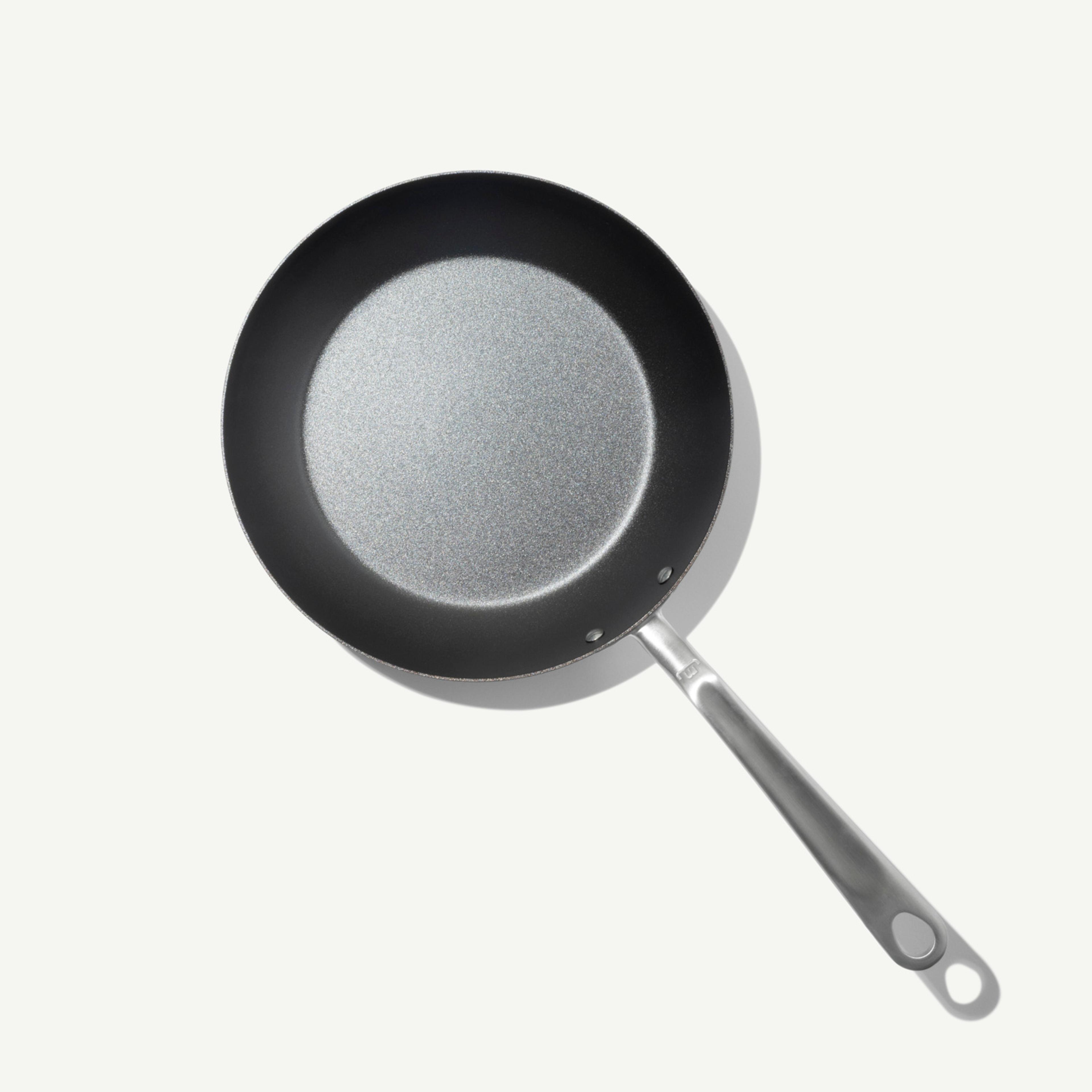 made-in-seasoned-carbon-steel-frying-pan-pre-seasoned-naturally-non-stick-skille image 3