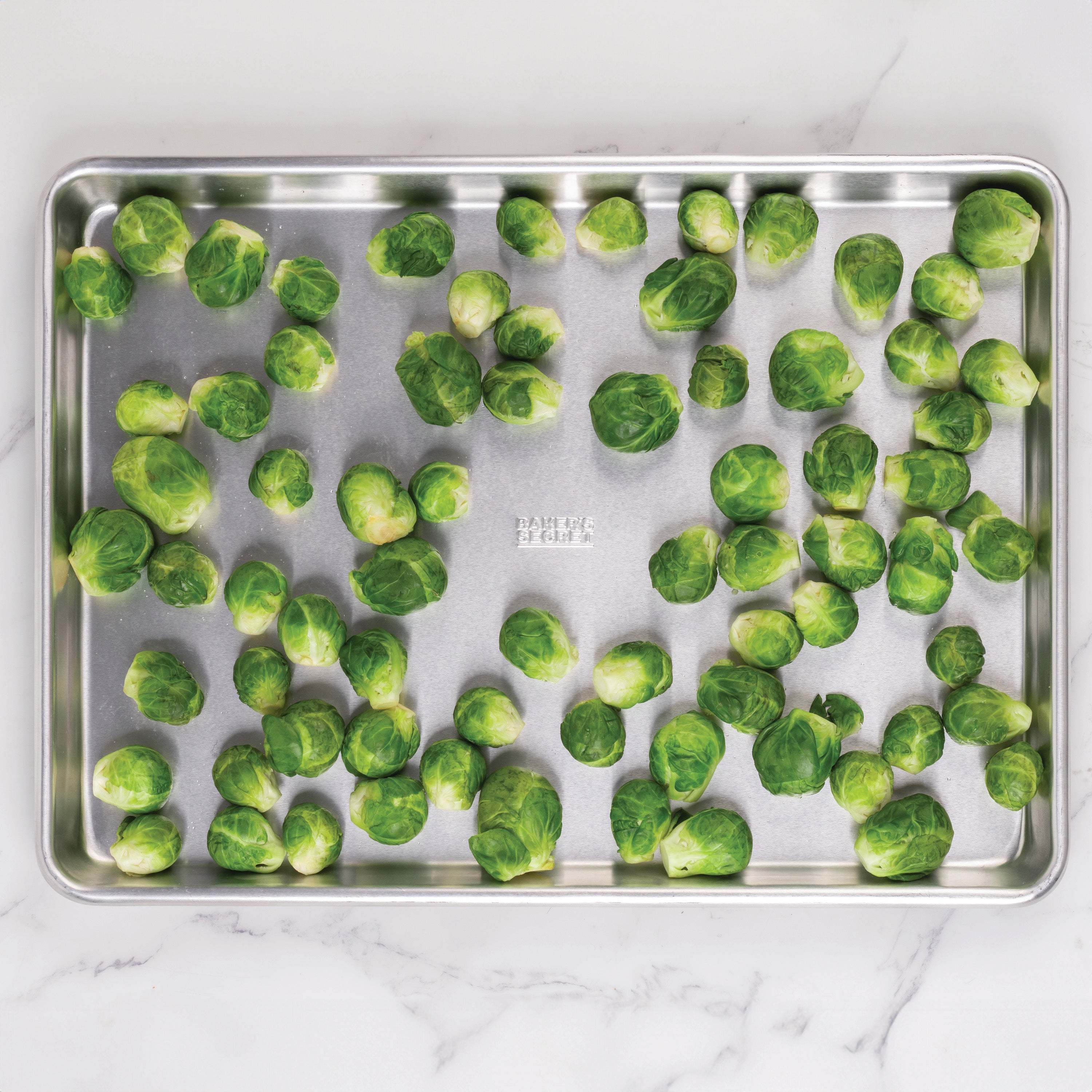 baker-s-secret-18-100-recycled-aluminum-cookie-sheet-with-cooling-rack-set image 8
