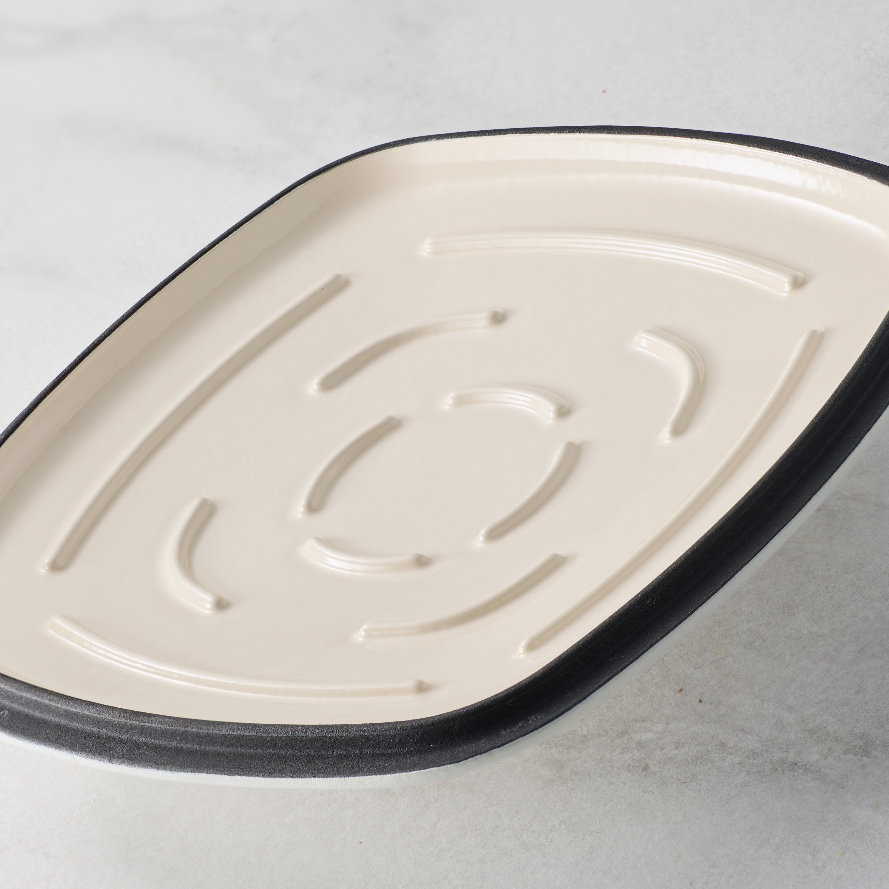 tramontina-prisma-7-quart-enameled-cast-iron-covered-square-dutch-oven image 6