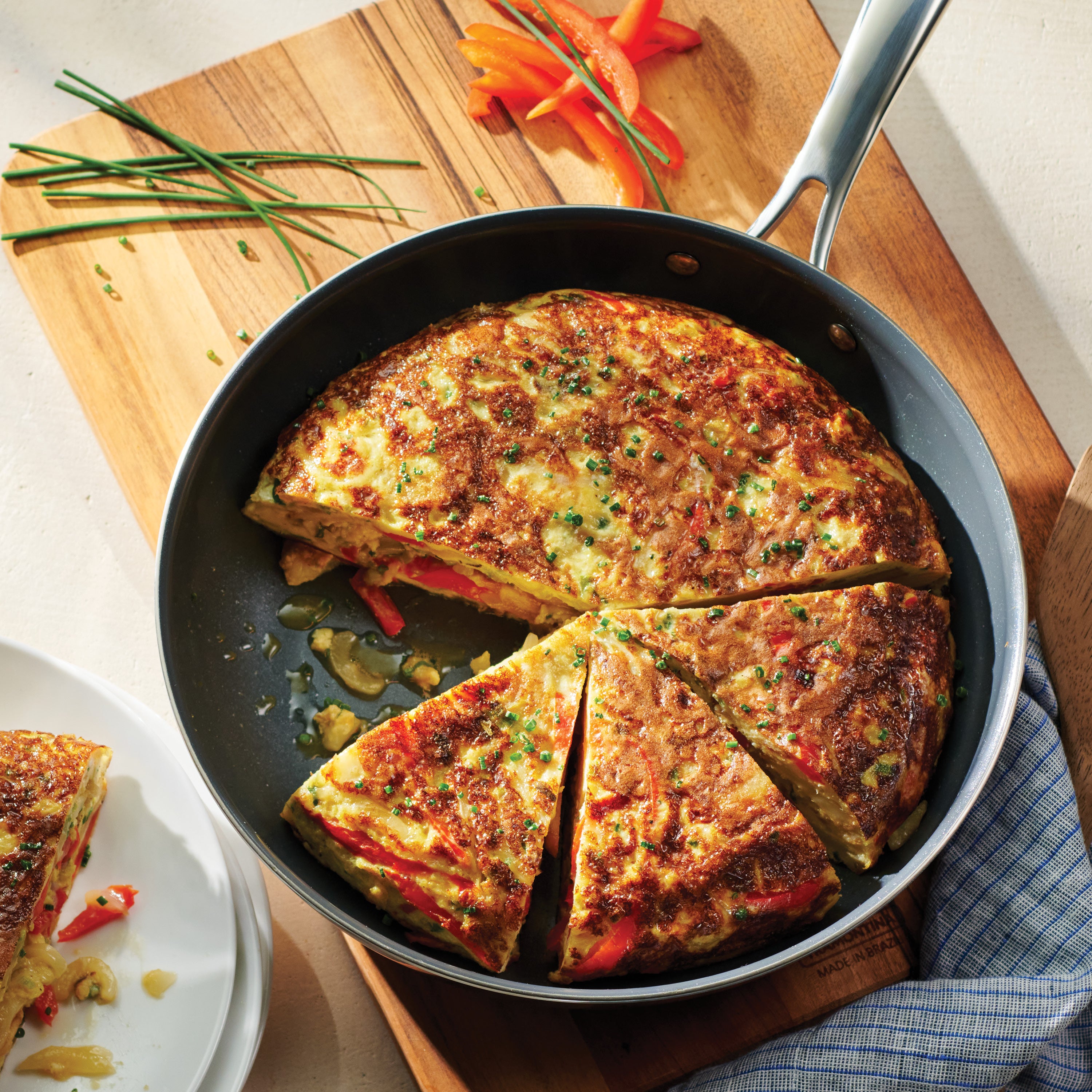 tramontina-tri-ply-clad-stainless-steel-ceramic-nonstick-fry-pan image 2