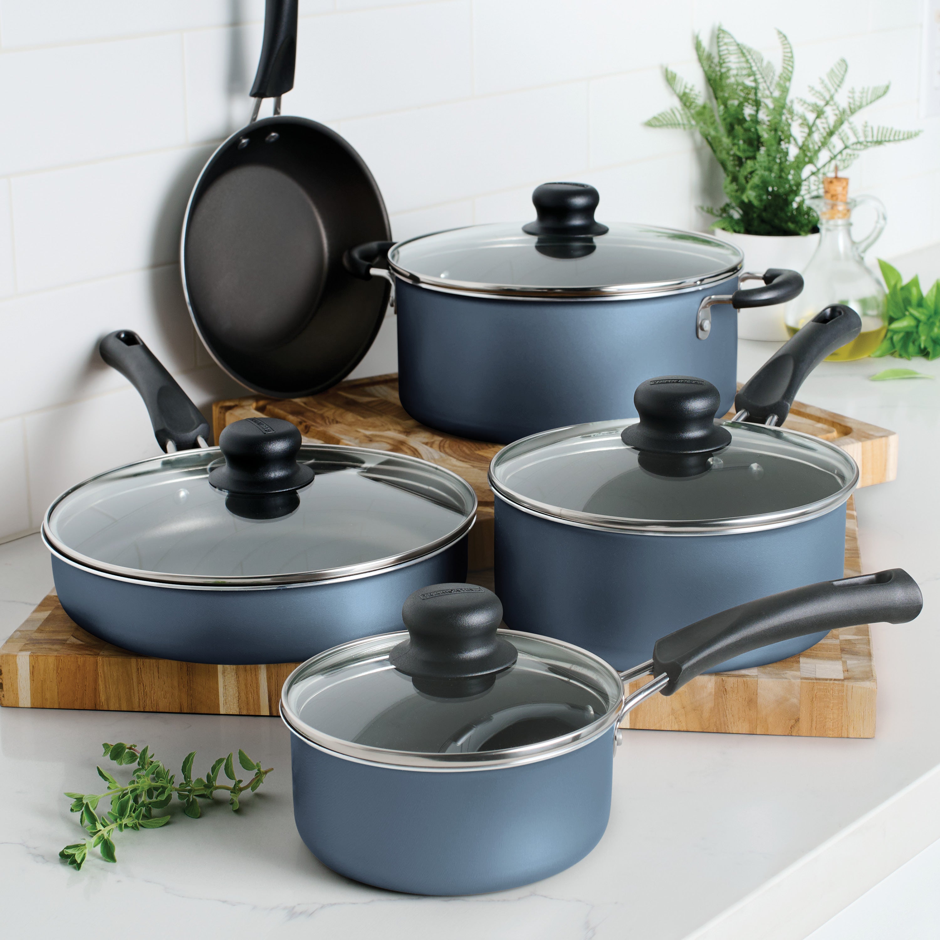tramontina-simple-cooking-9-piece-aluminum-nonstick-cookware-set image 2
