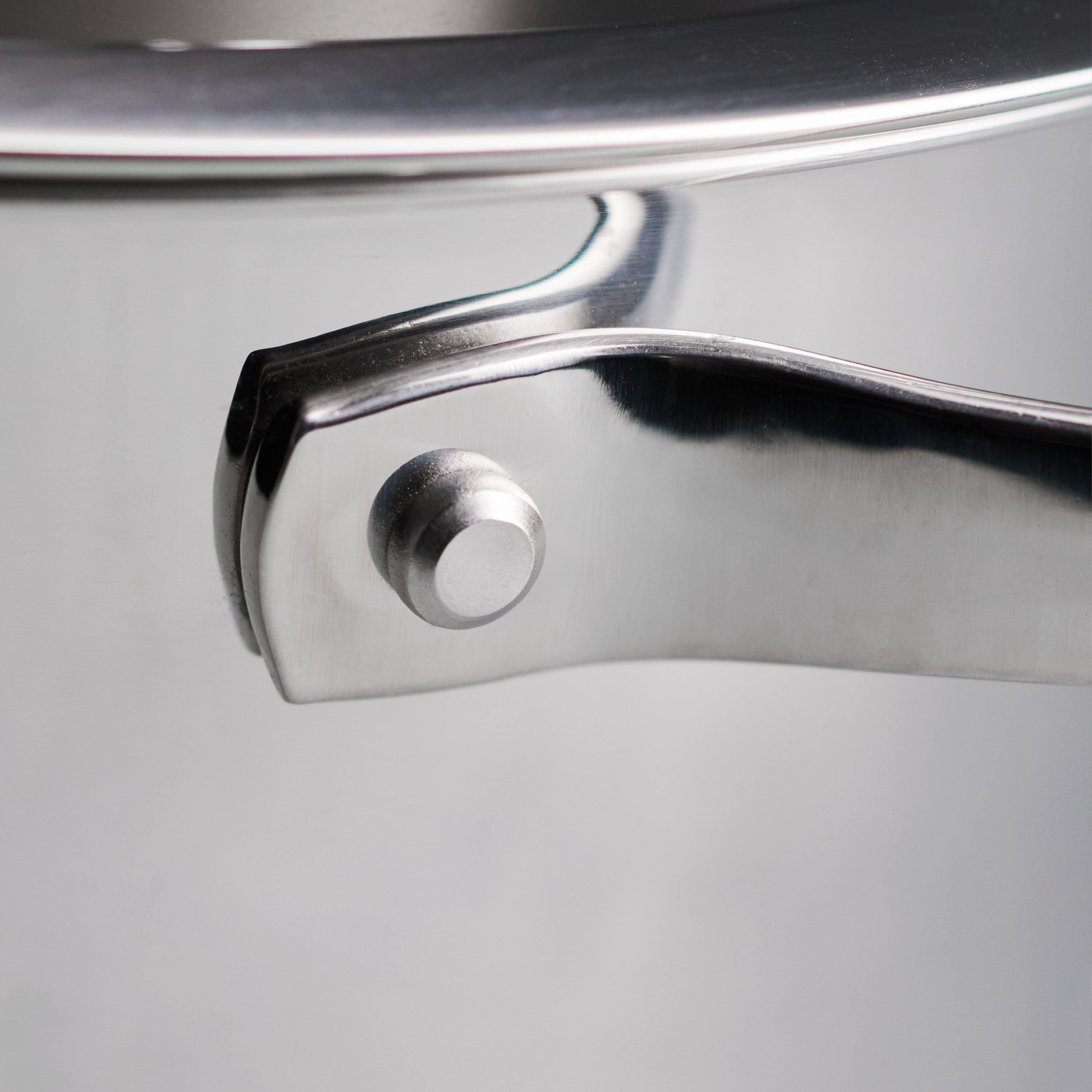 tramontina-tempo-3-5-quart-tri-ply-base-stainless-steel-covered-deep-saute-pan-p image 5