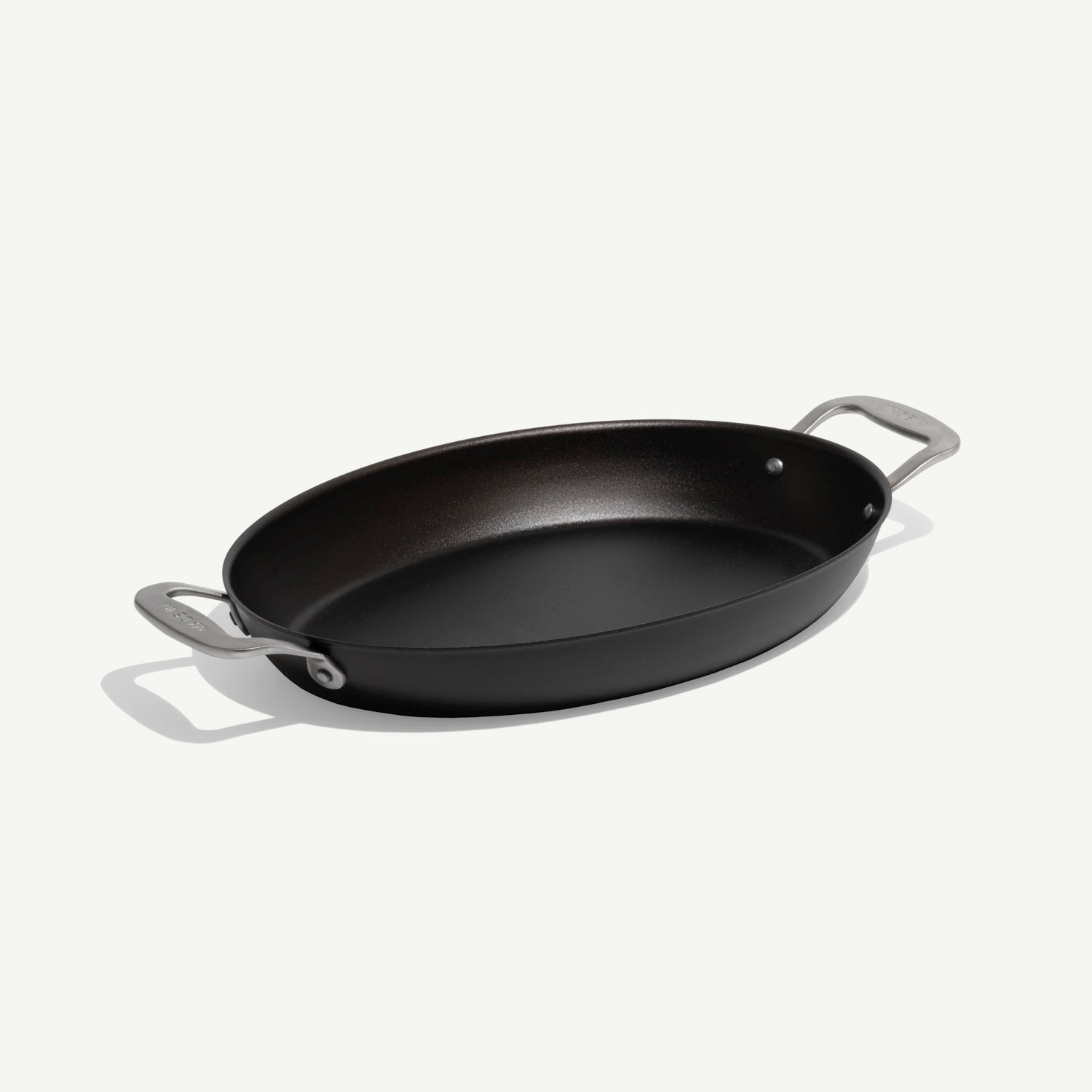 made-in-14-inch-pre-seasoned-carbon-steel-oval-gratin-dish image 1