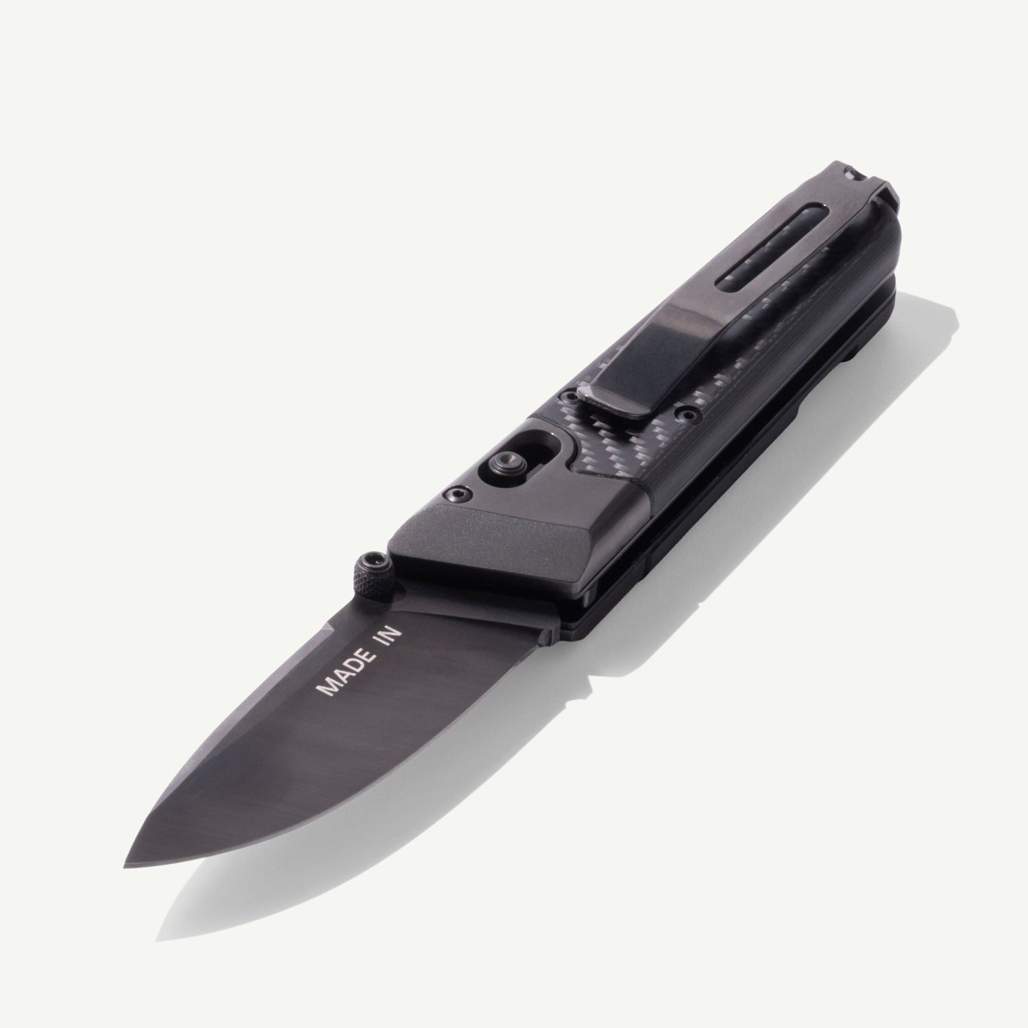 made-in-limited-edition-carbon-fiber-handle-knives-pocket-knife-built-for-chefs- image 1
